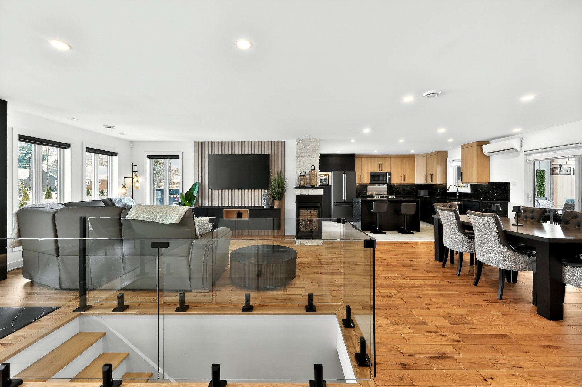 Photo - Overall View