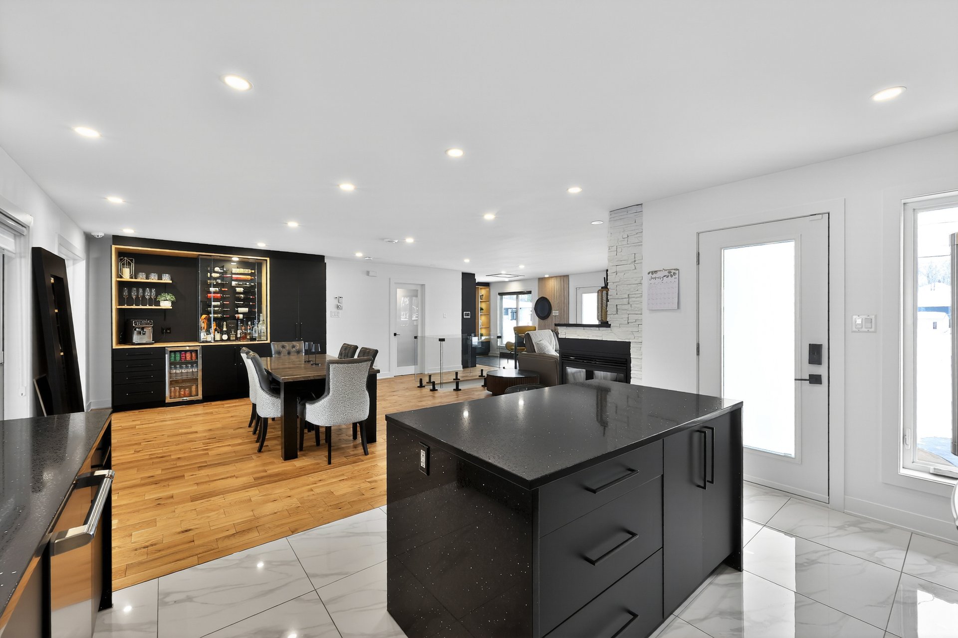 Photo - Overall View