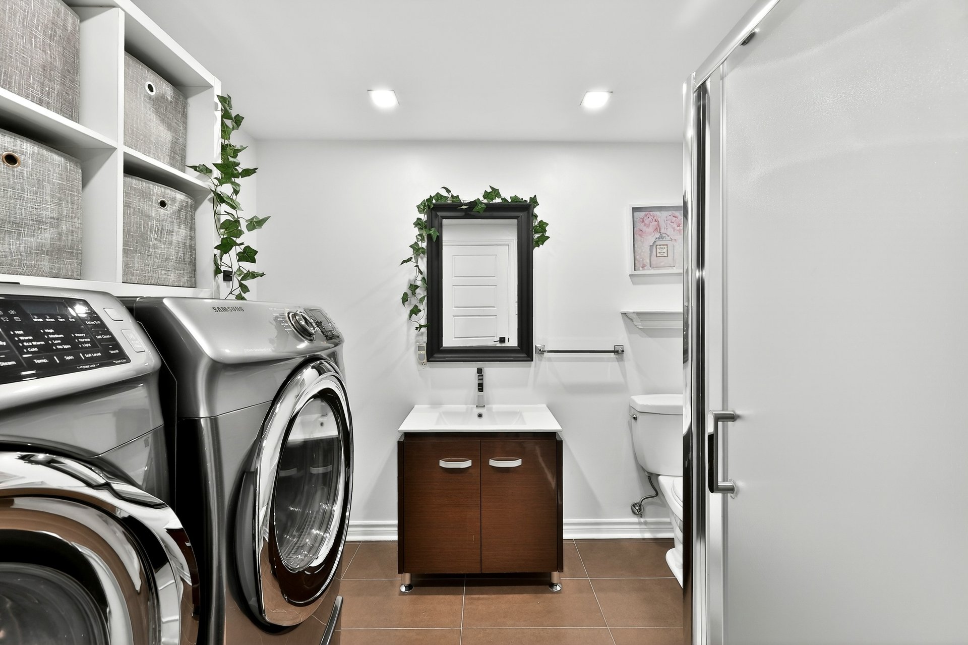 Photo - Laundry room