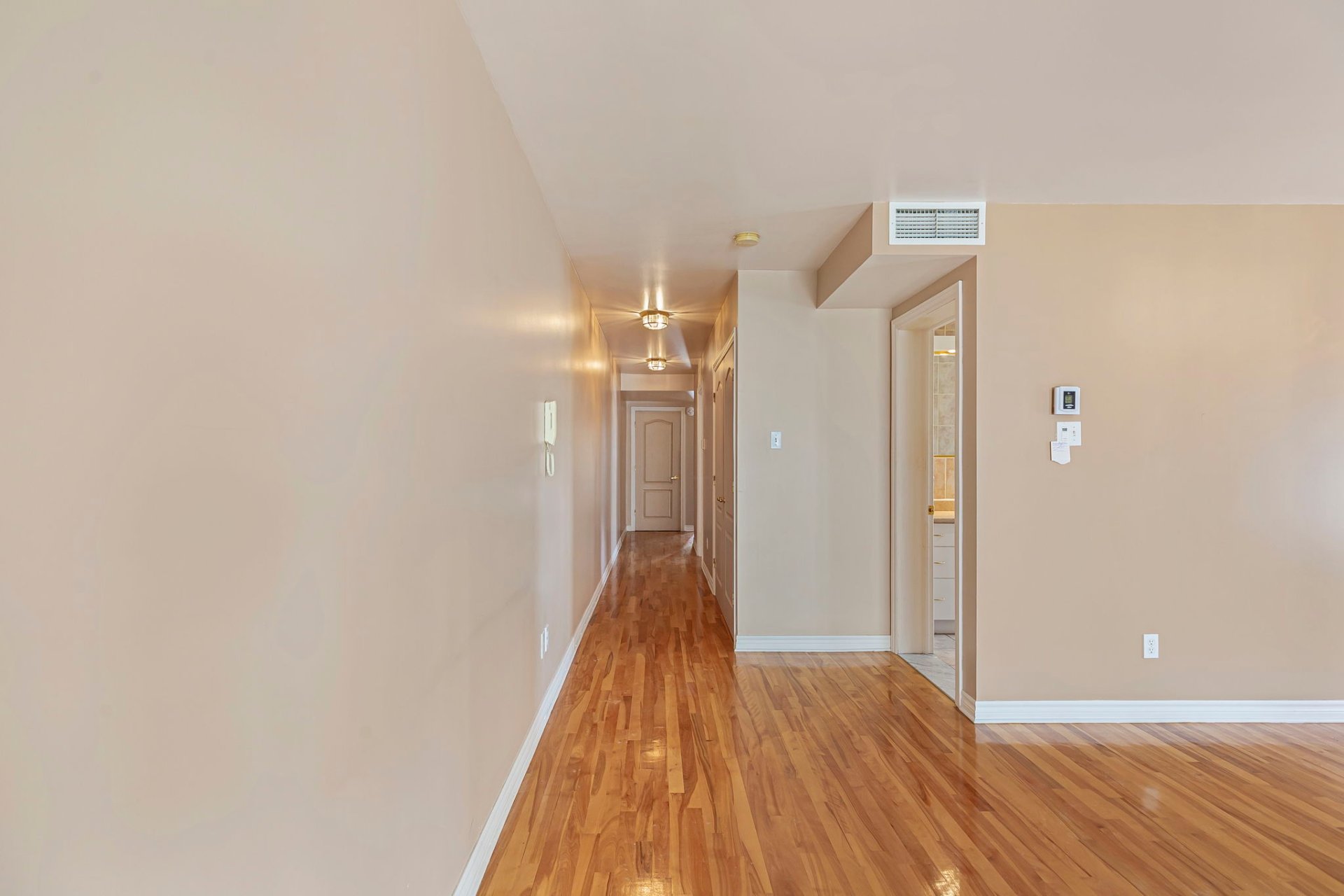 Photo - PASAGEWAY