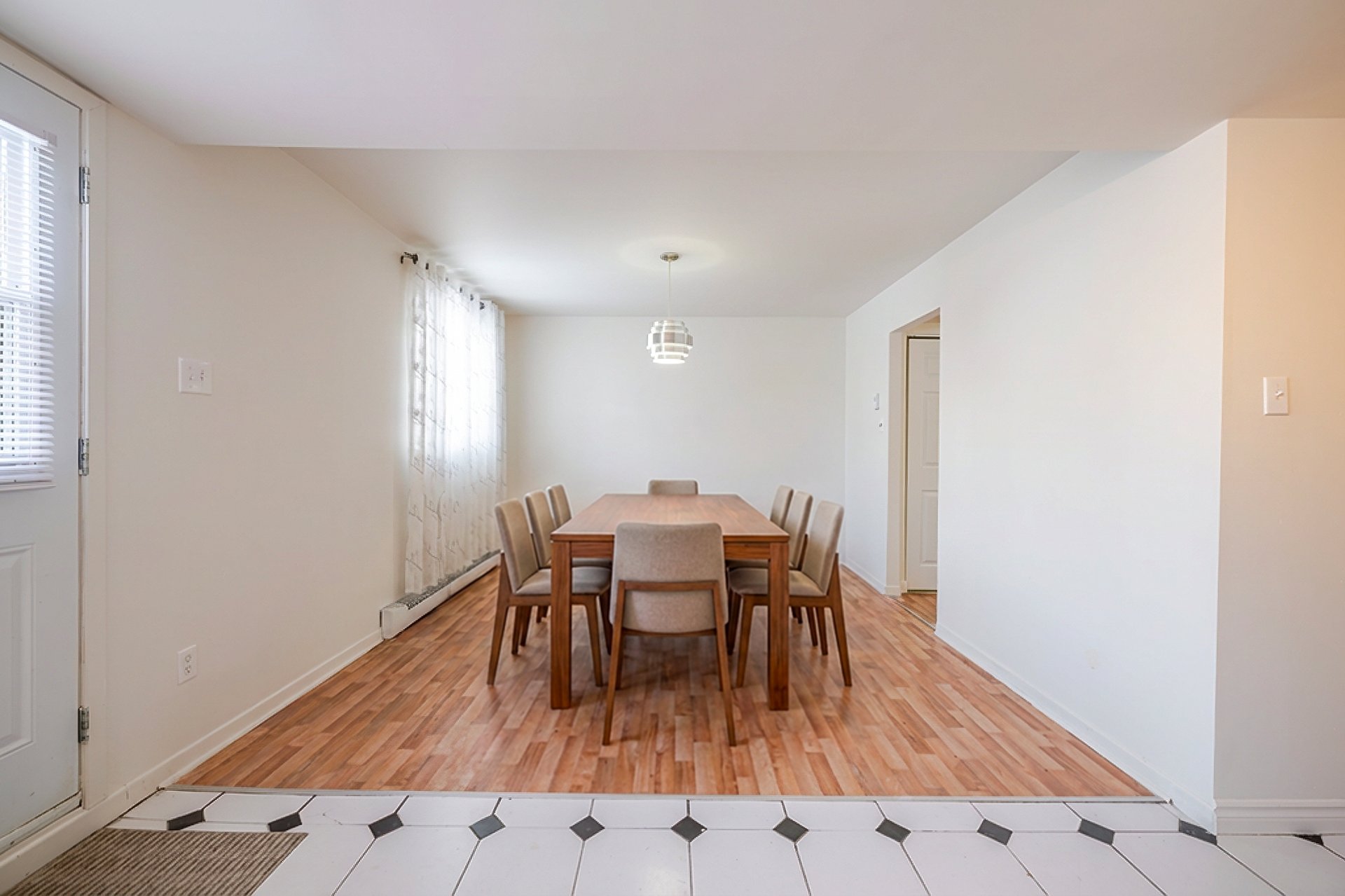 Photo - Salle à manger