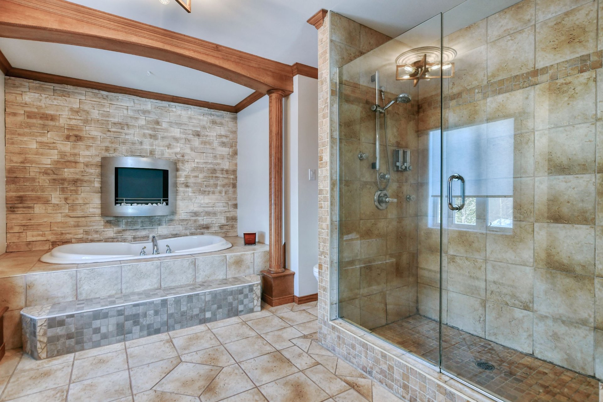 Salle de bains attenante à la CCP