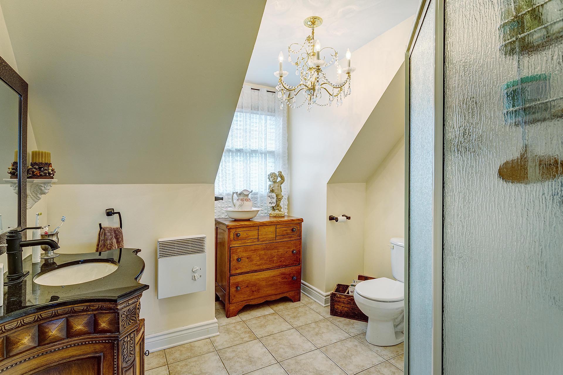 Ensuite bathroom
