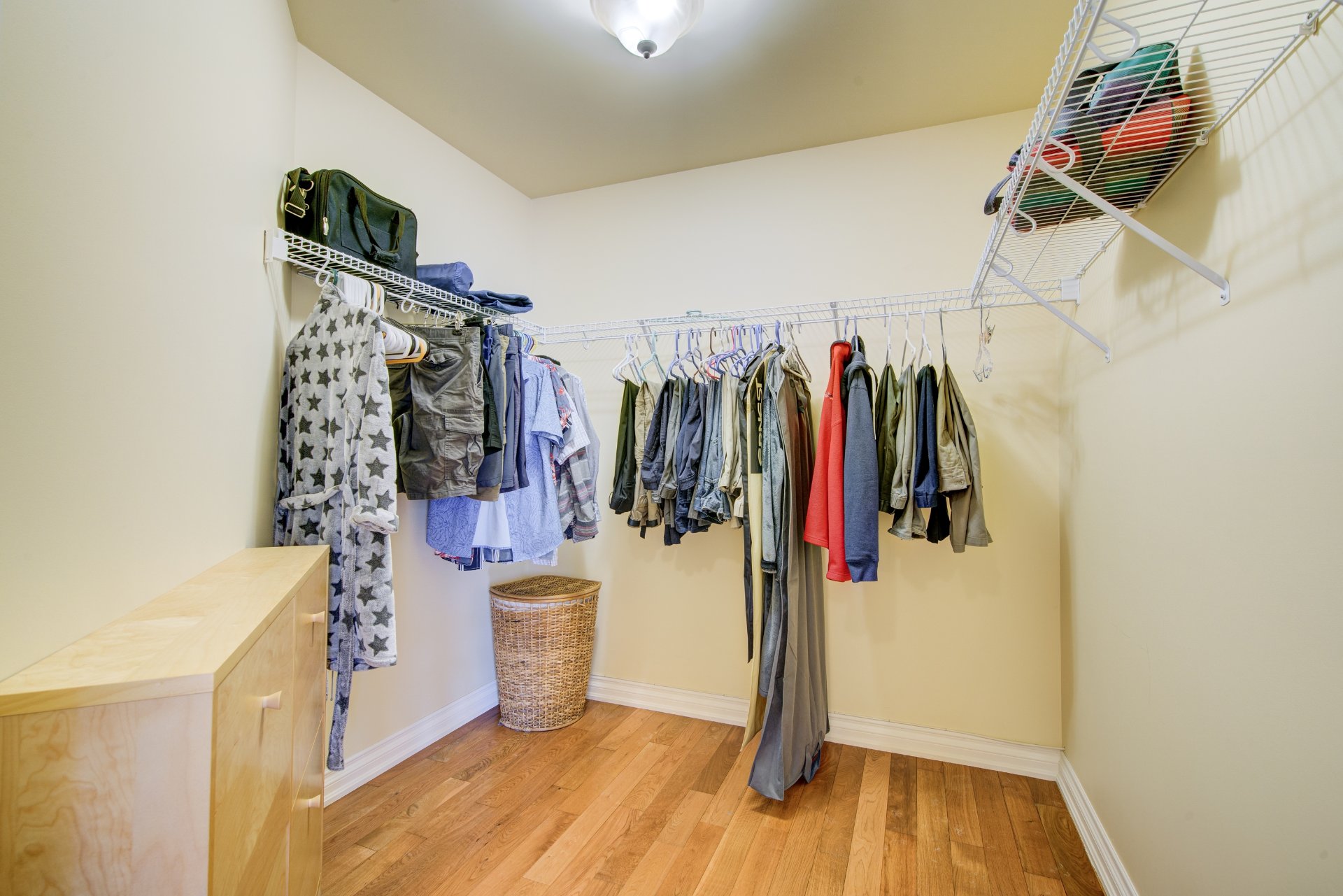 Walk-in closet