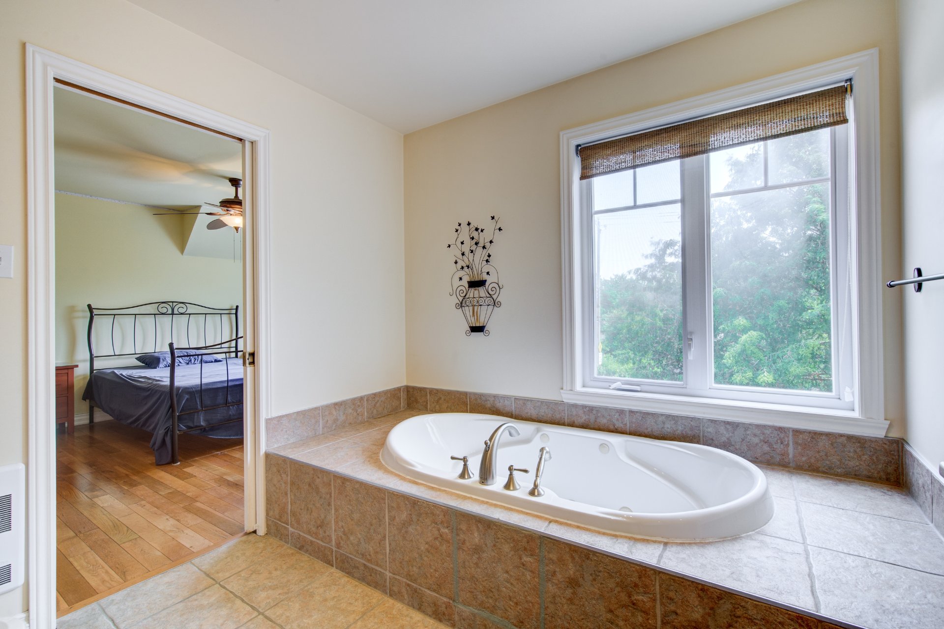 Ensuite bathroom