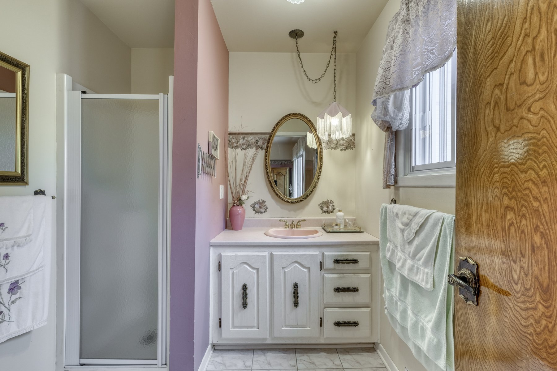 Ensuite bathroom