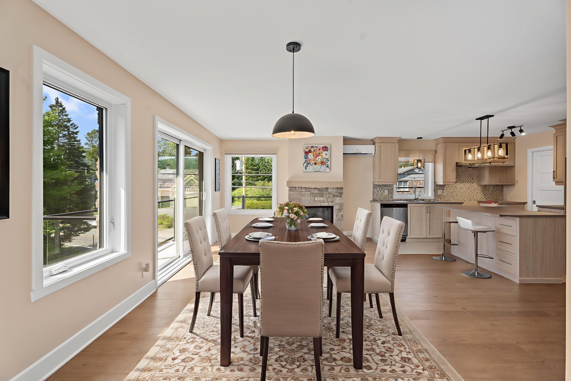 Photo - Salle à manger