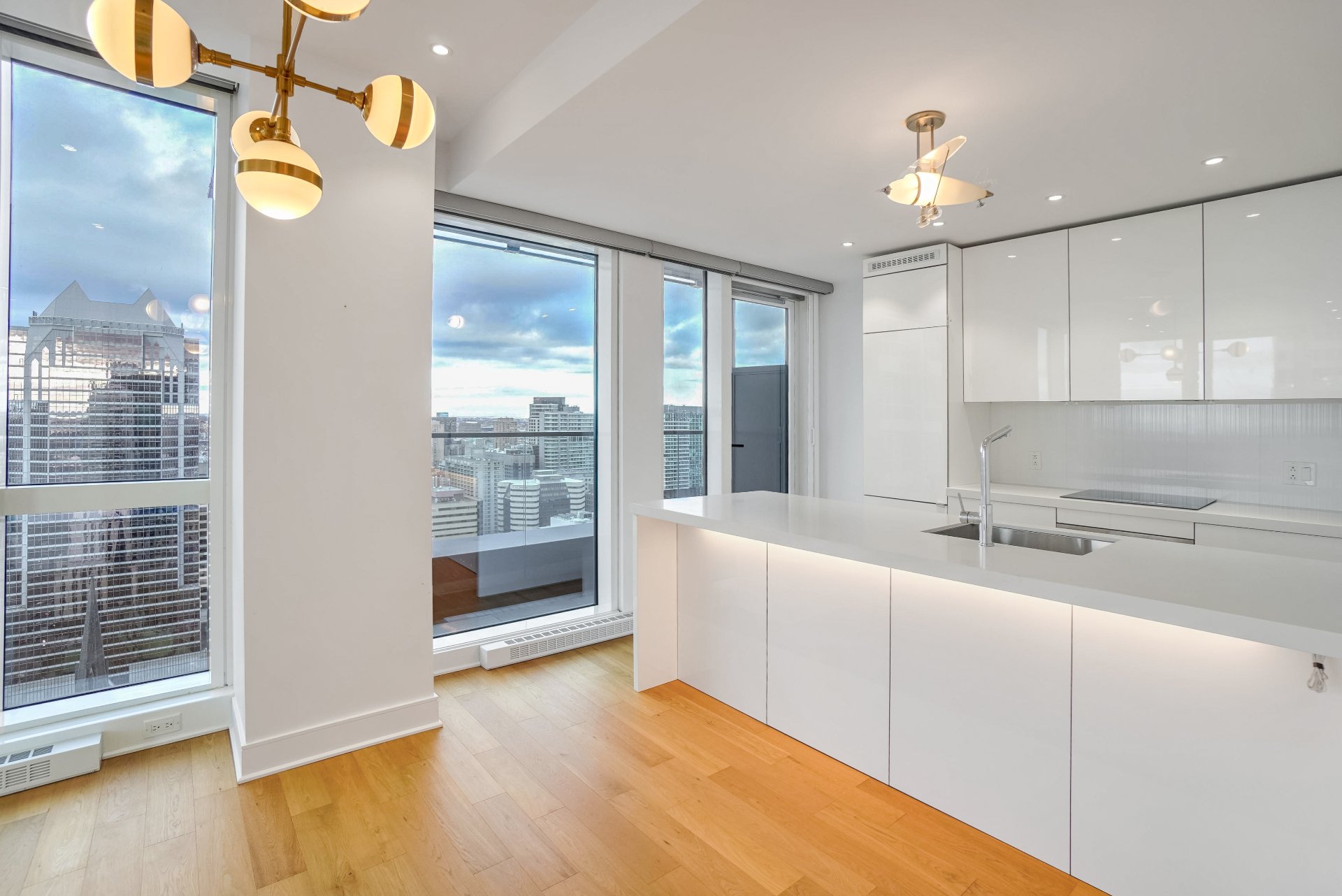 Photo - Kitchen