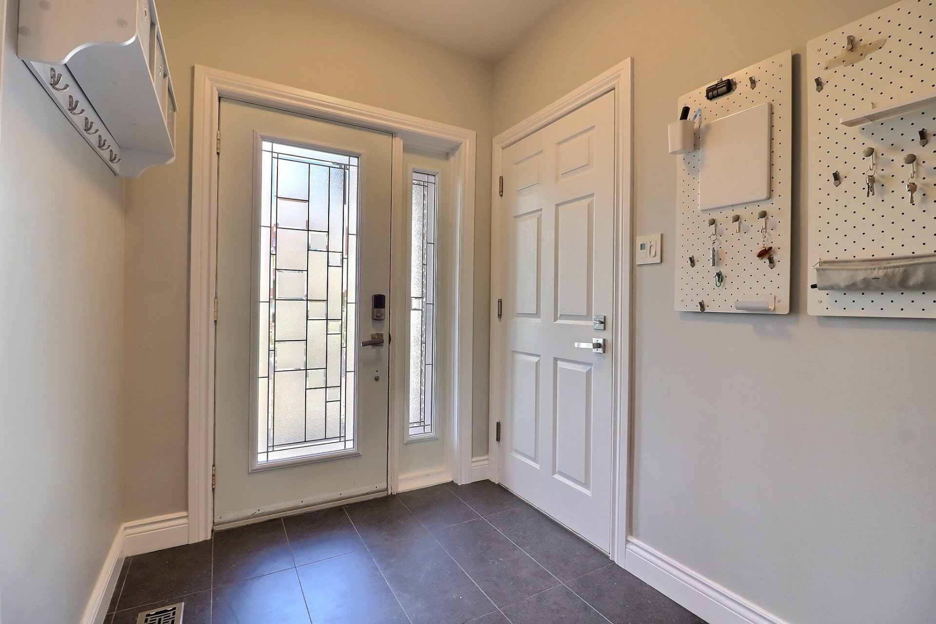 Photo - Hallway
