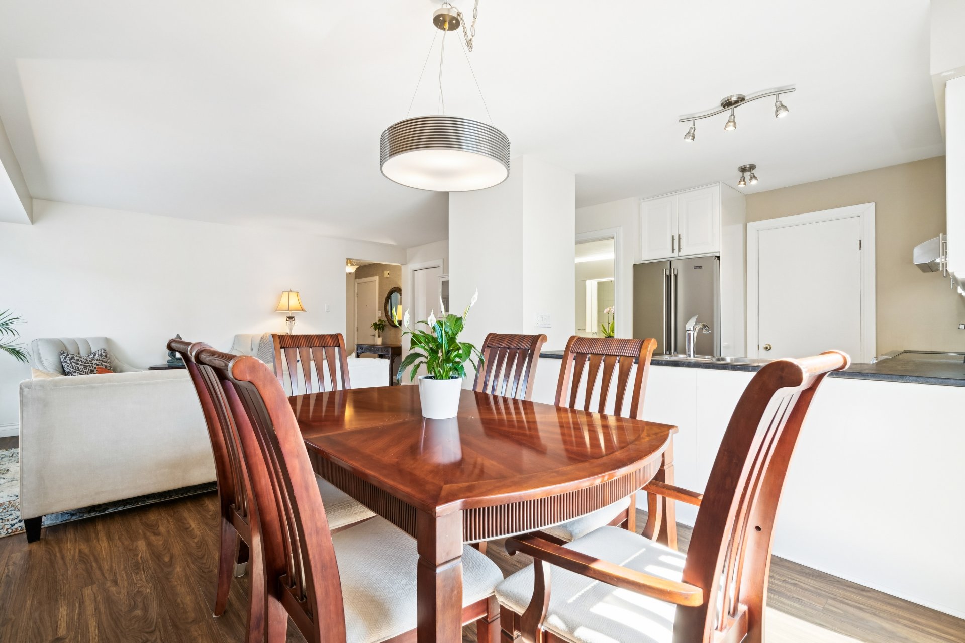 Photo - Salle à manger