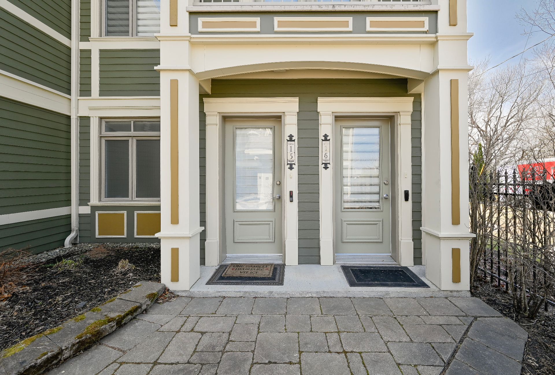Entrée extérieure