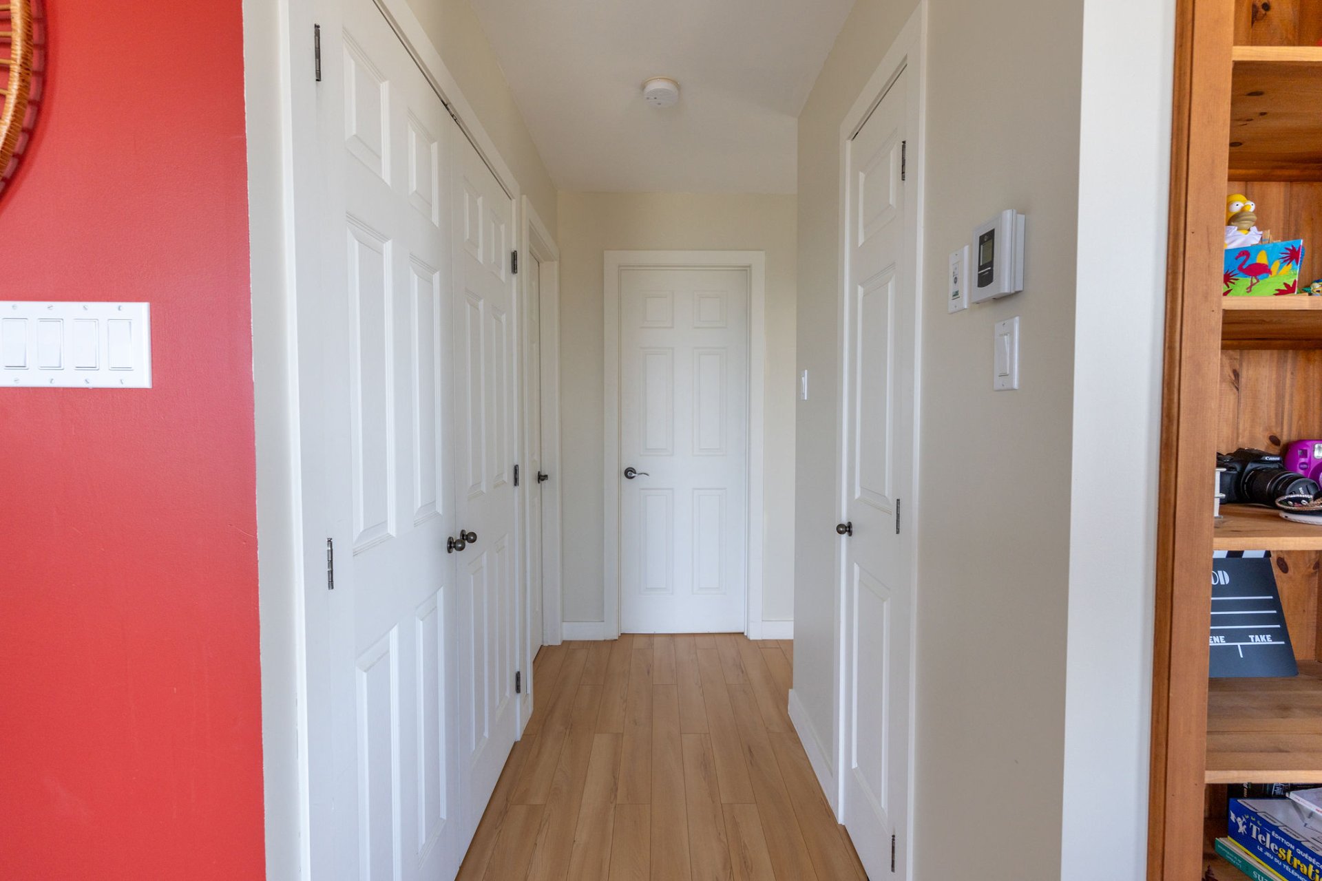 Photo - PASAGEWAY