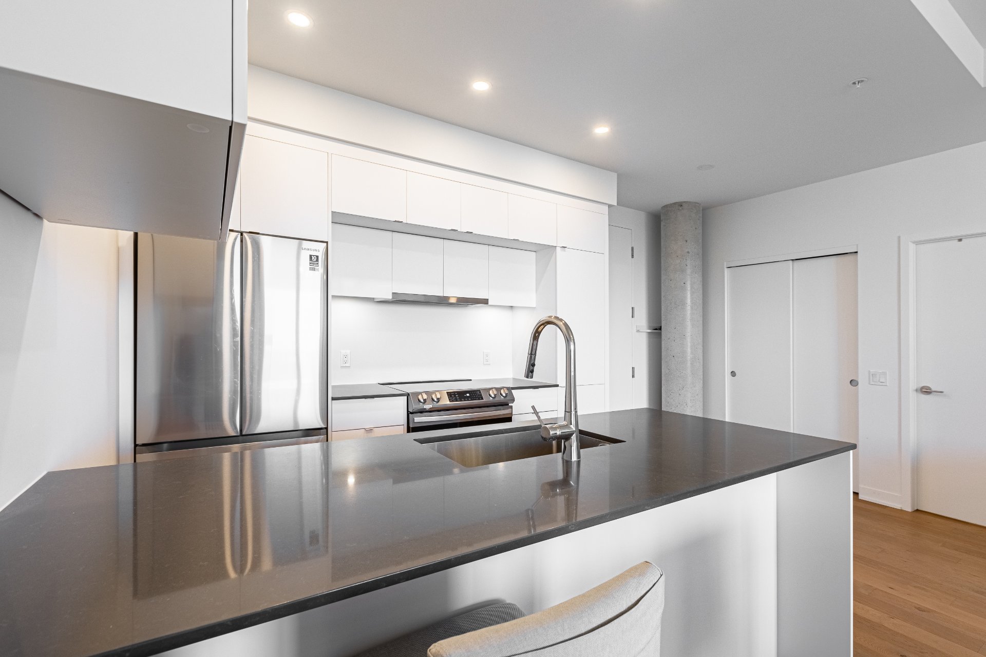 Photo - Kitchen