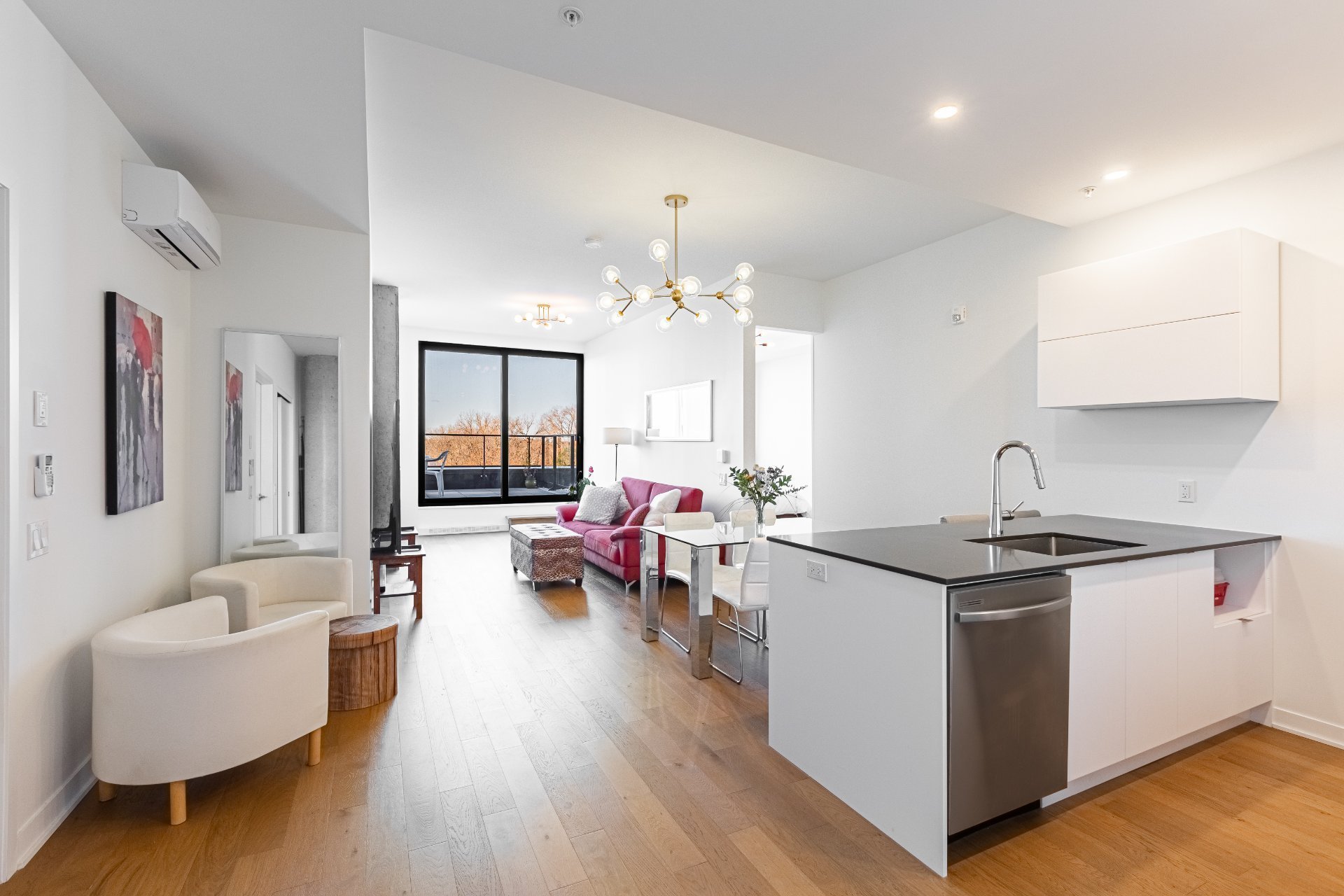 Photo - Kitchen