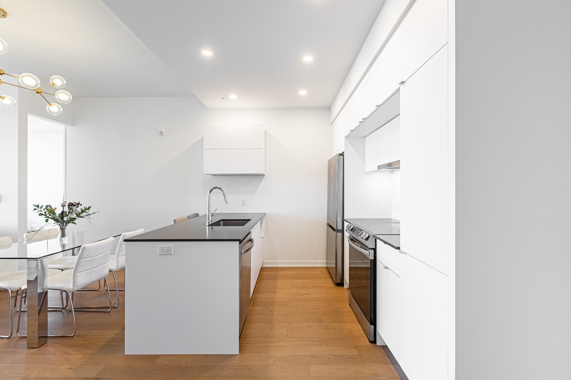 Photo - Kitchen
