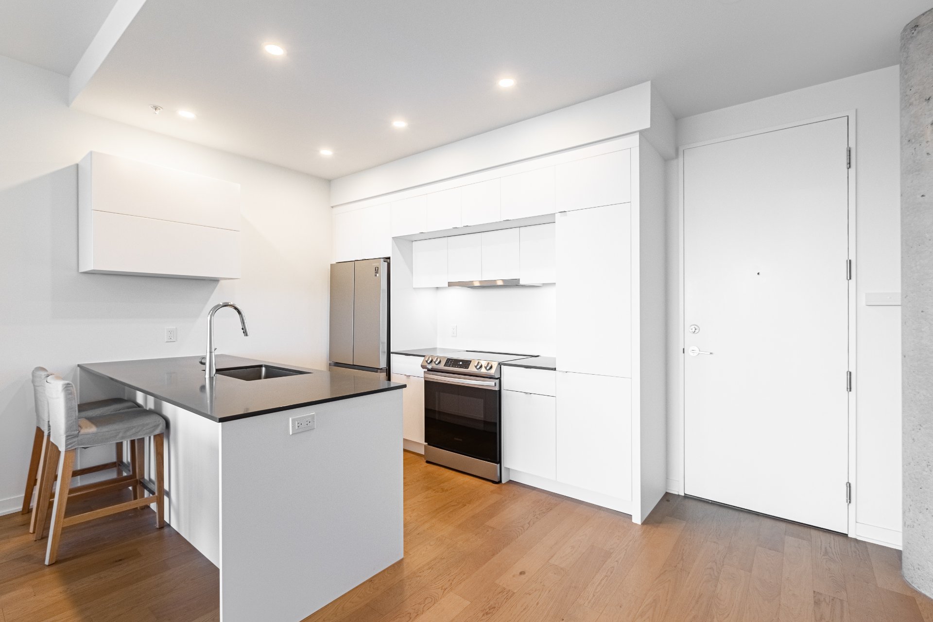 Photo - Kitchen