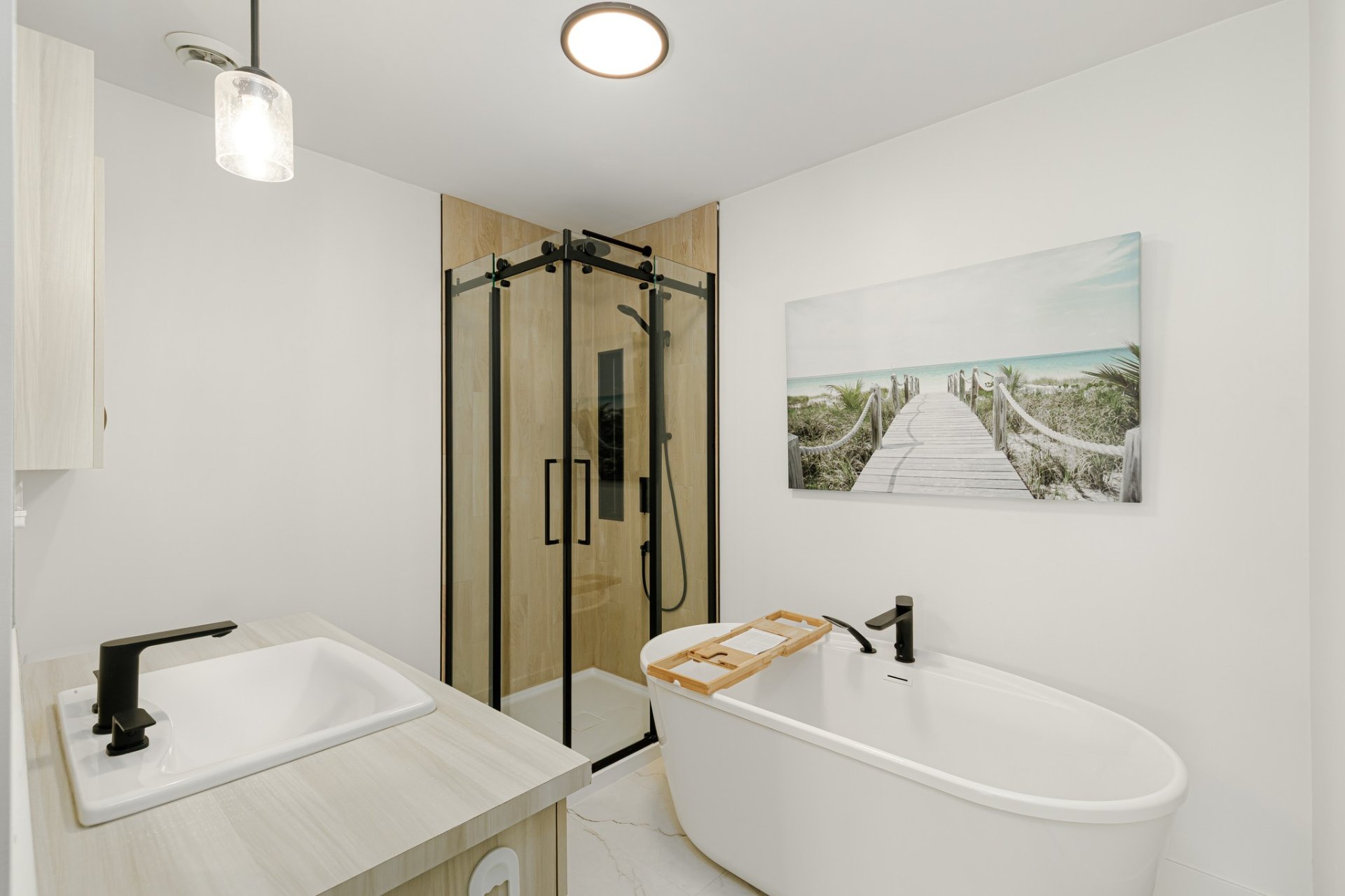 Salle de bains attenante à la CCP