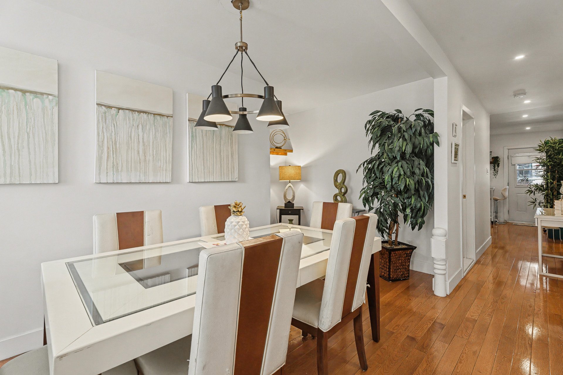 Photo - Dining room