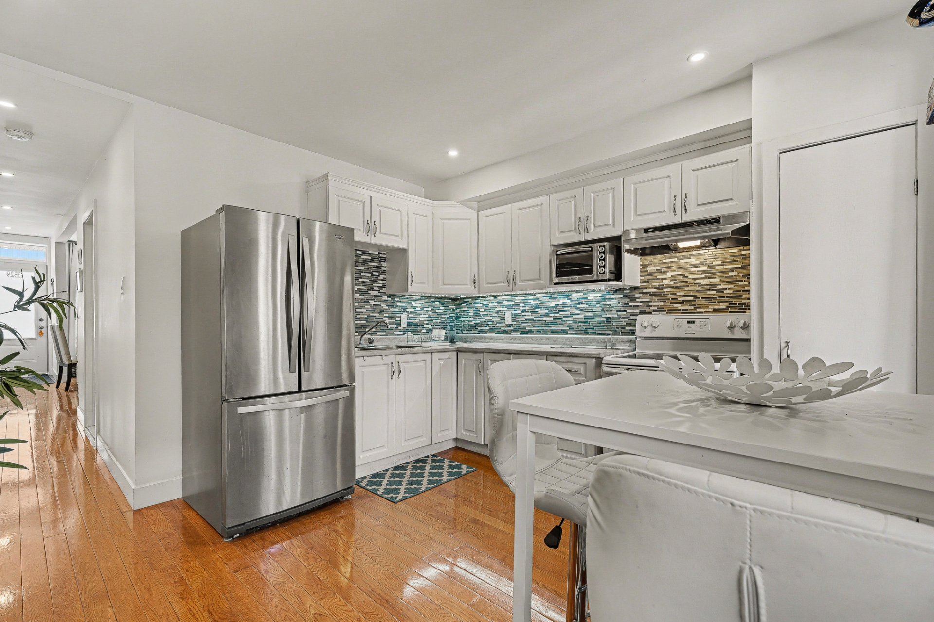 Photo - Kitchen