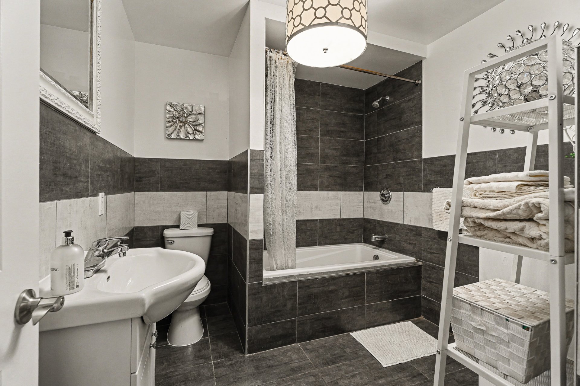 Photo - Bathroom