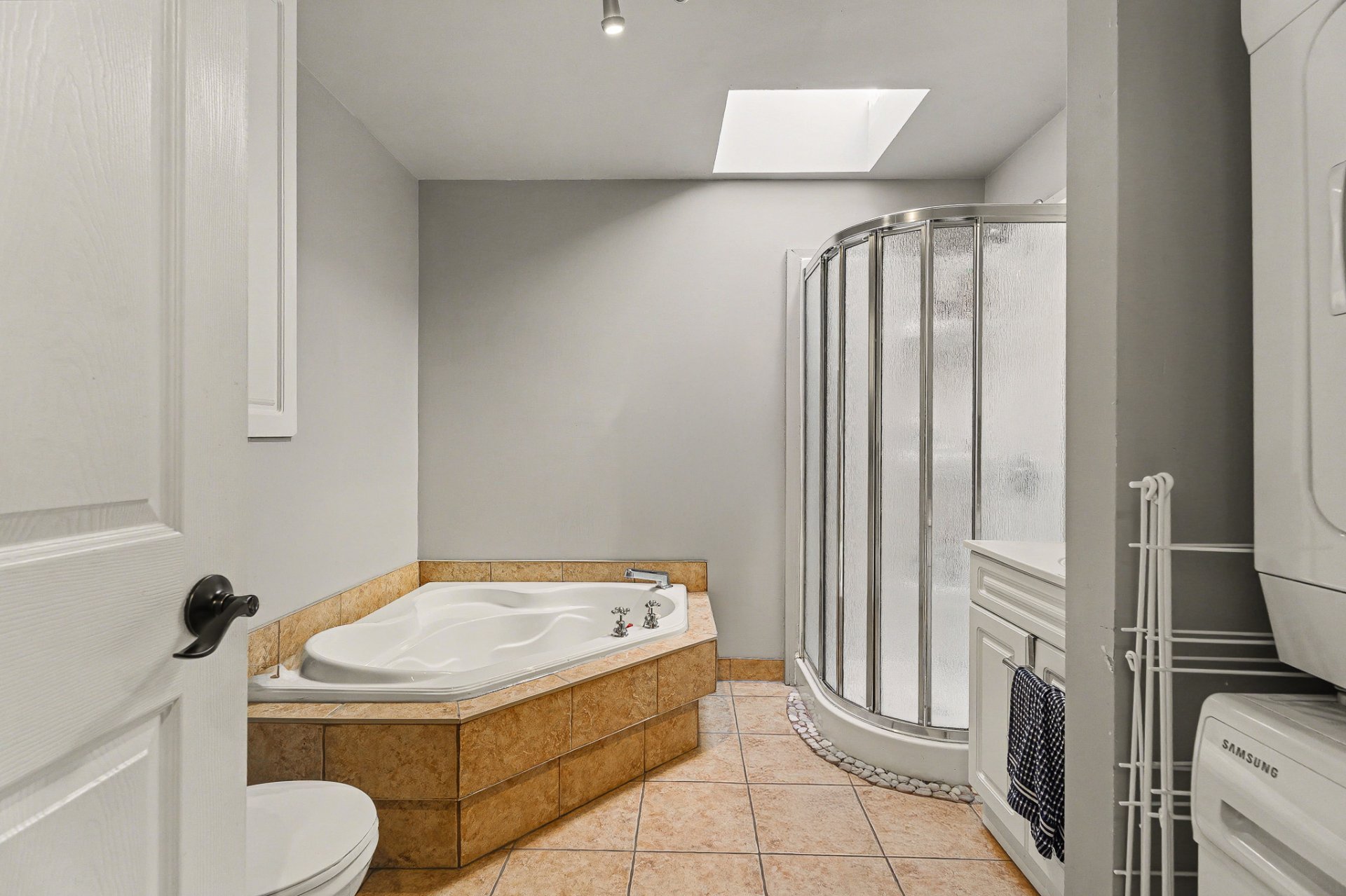 Photo - Bathroom
