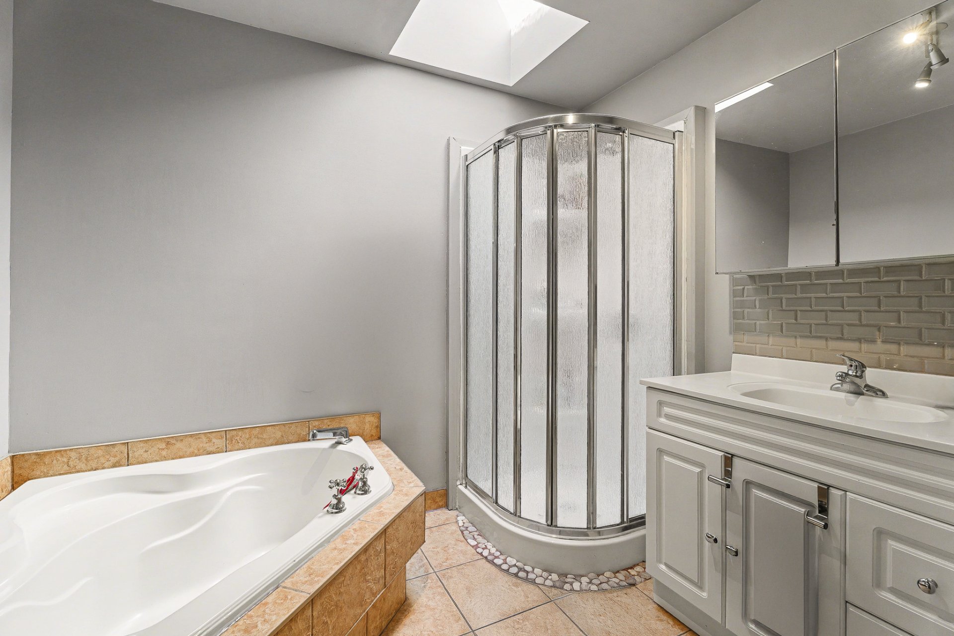 Photo - Bathroom