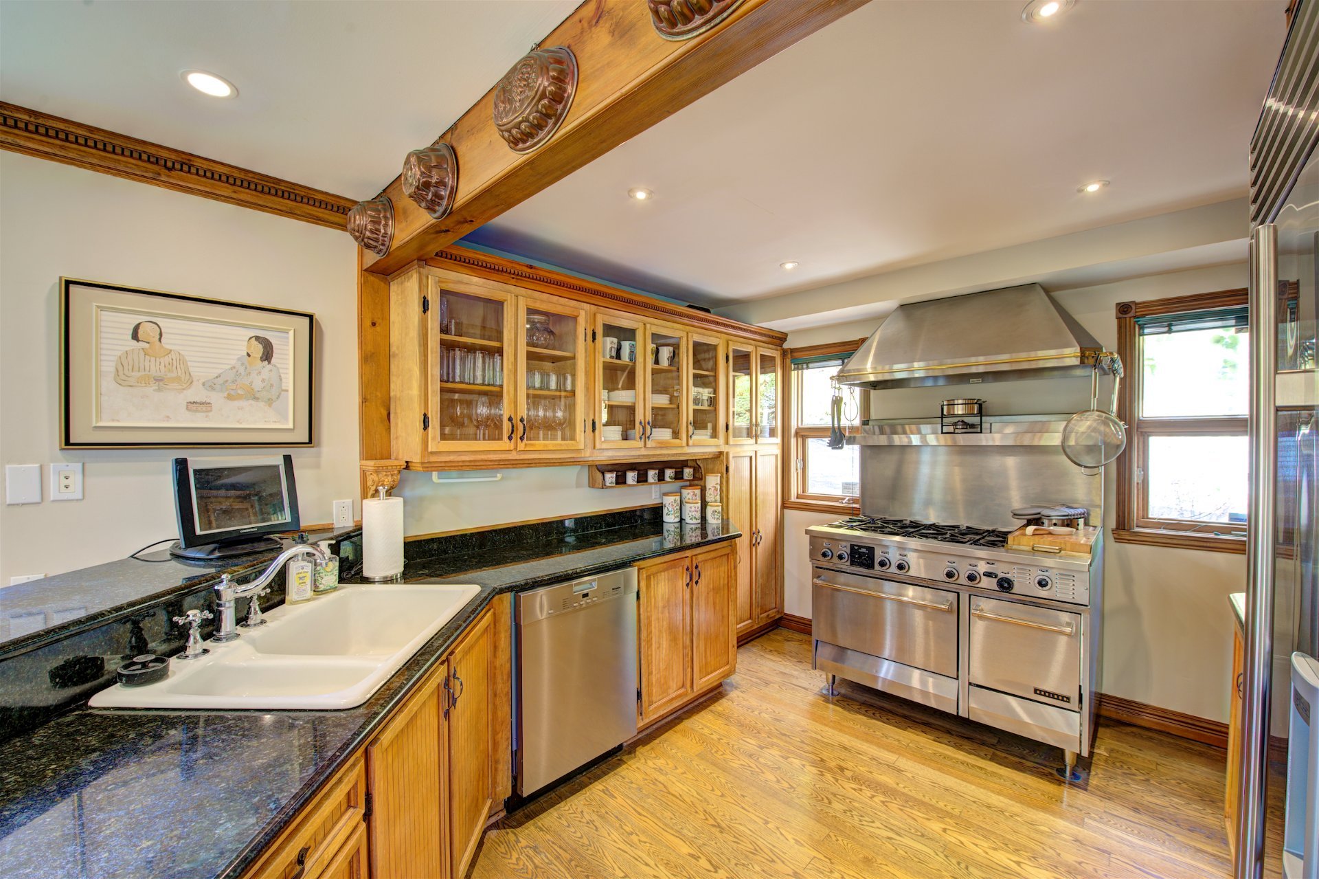 Photo - Kitchen