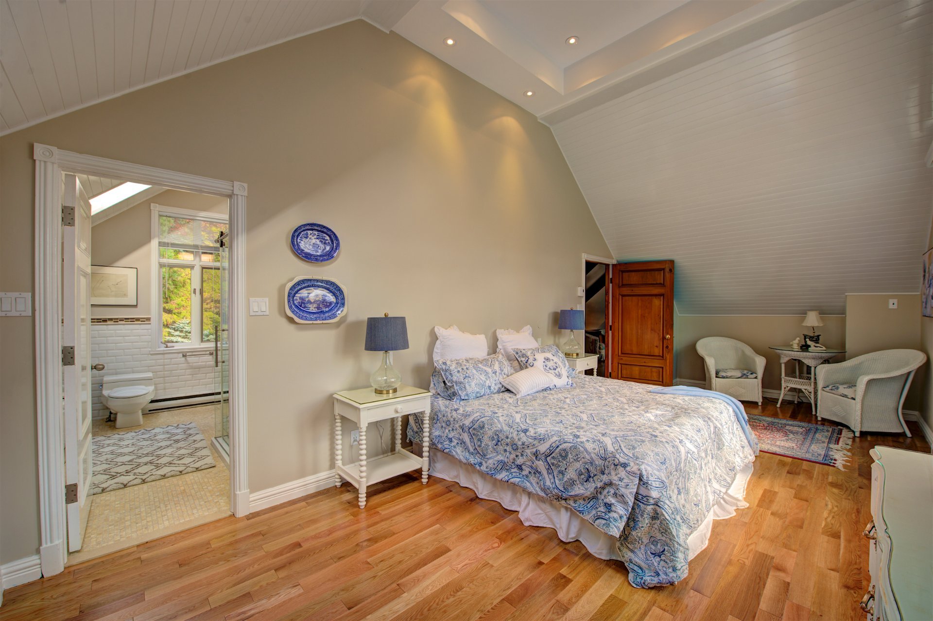 Photo - Primary bedroom