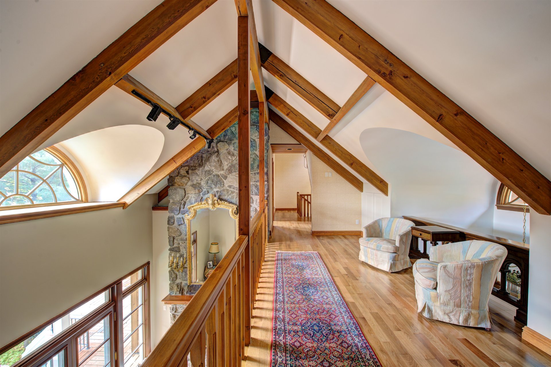 Photo - Mezzanine