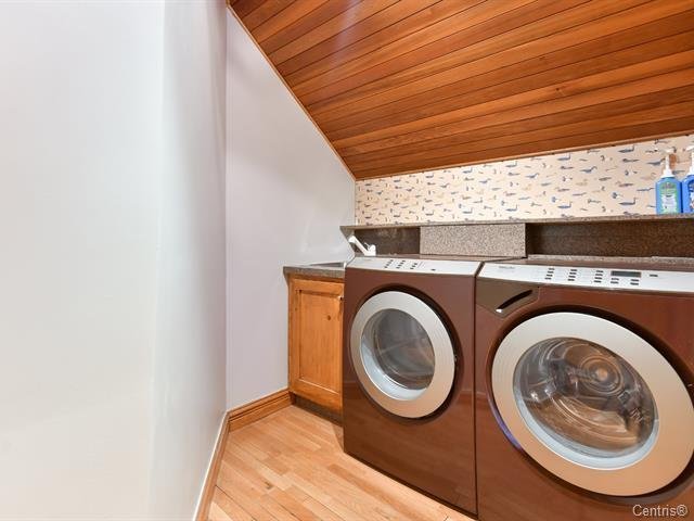 Photo - Laundry room