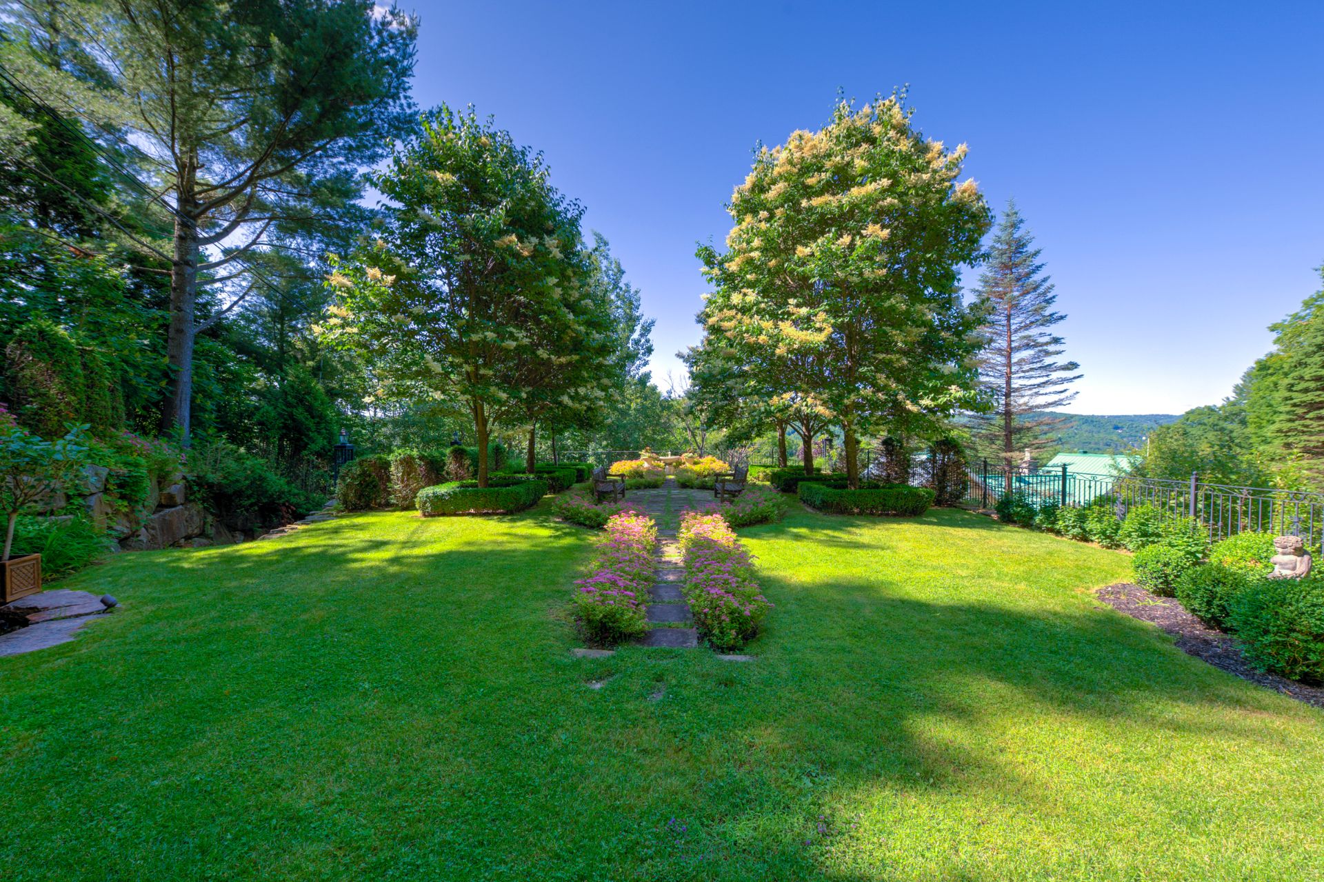Photo - Garden