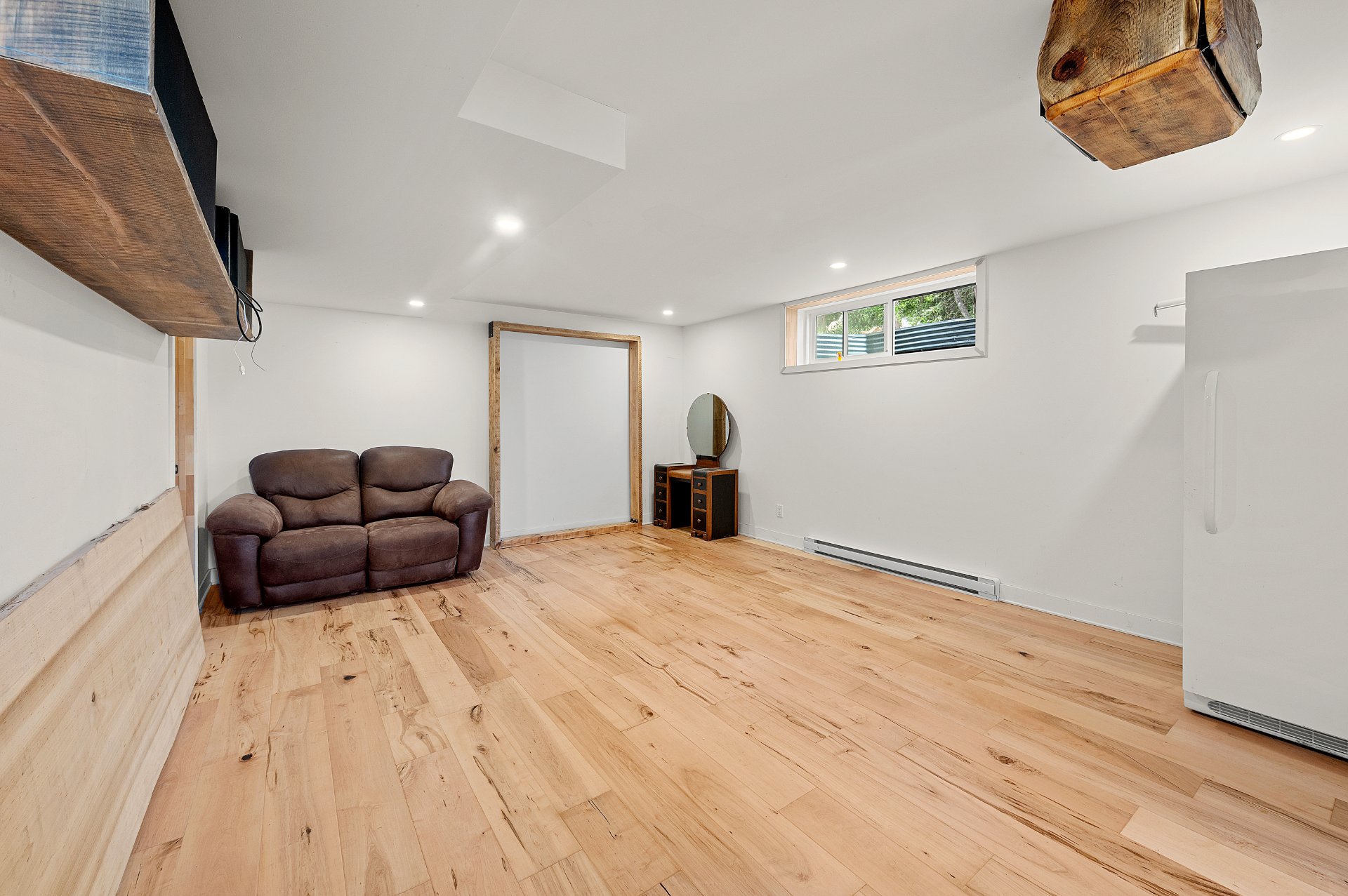 Photo - Family room