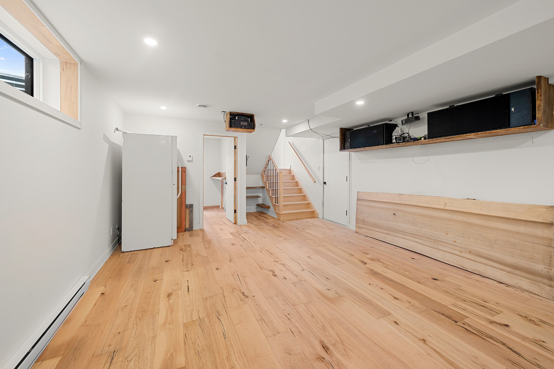 Photo - Family room