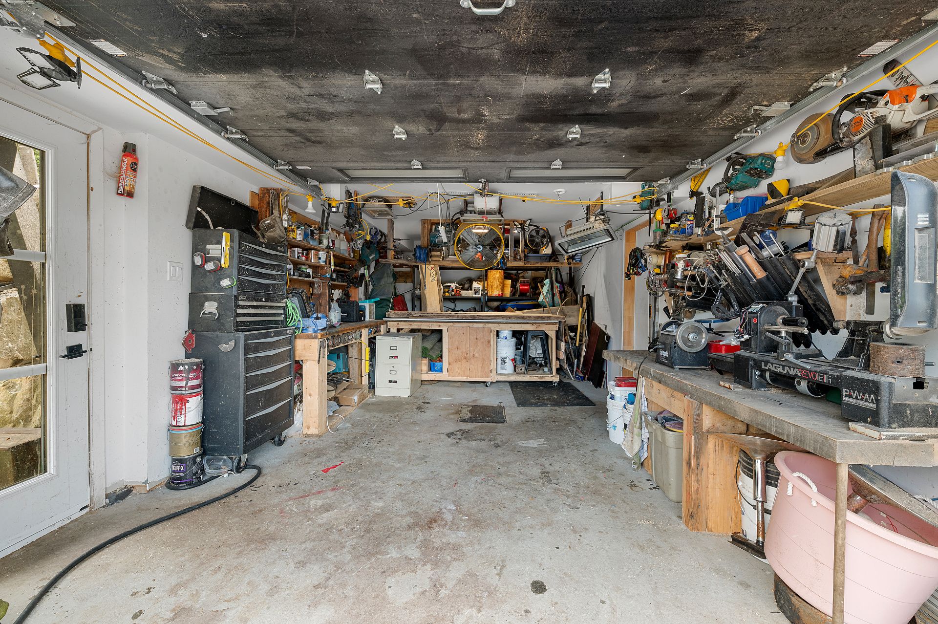 Photo - Garage