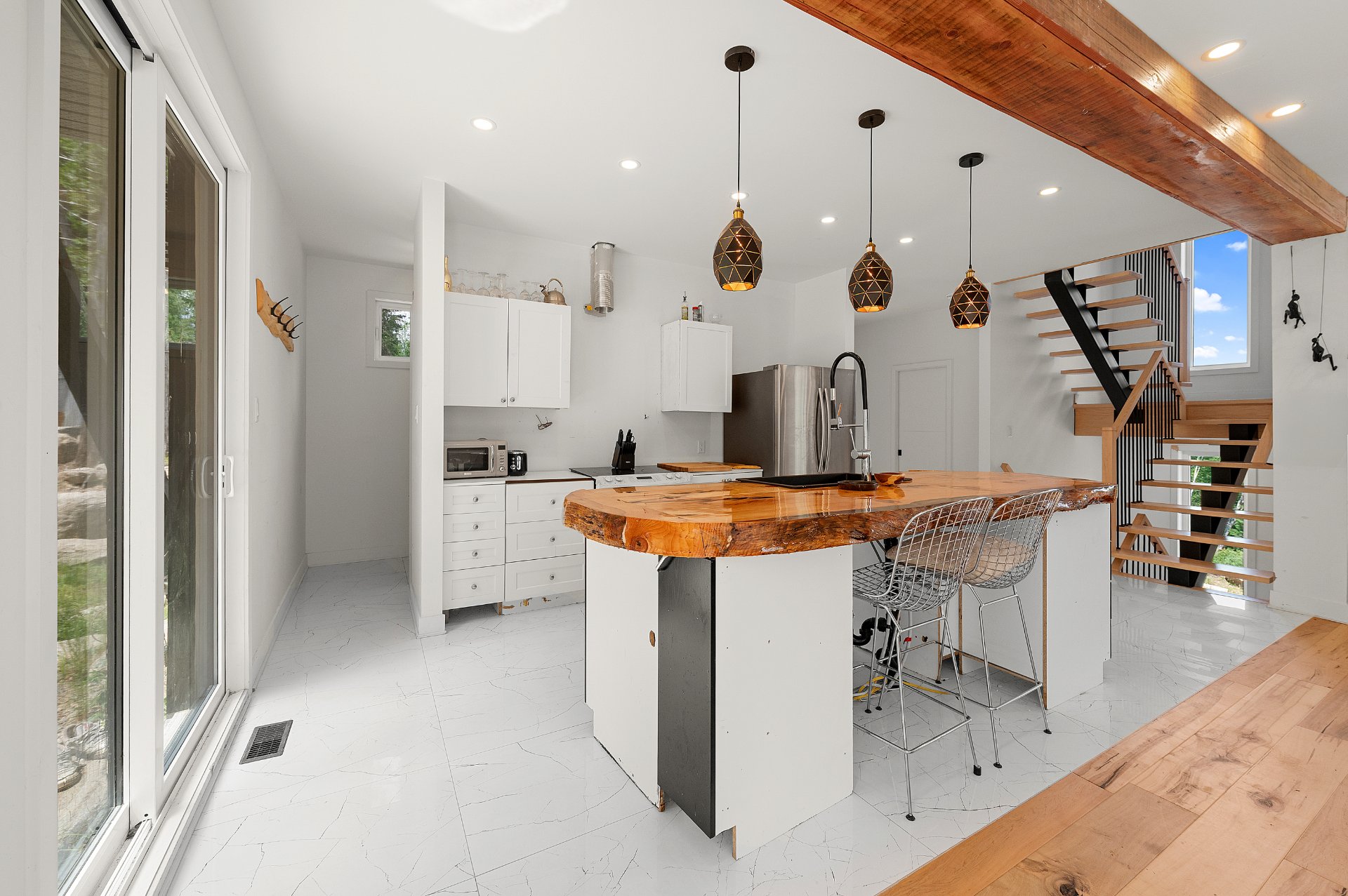 Photo - Kitchen