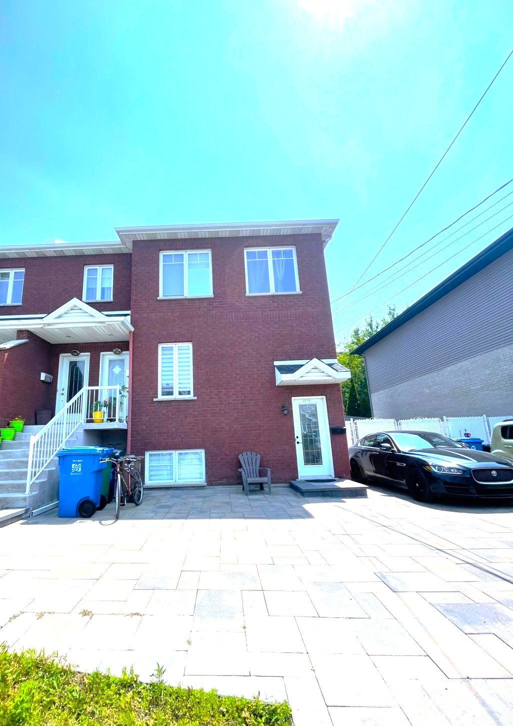 Photo - Frontage