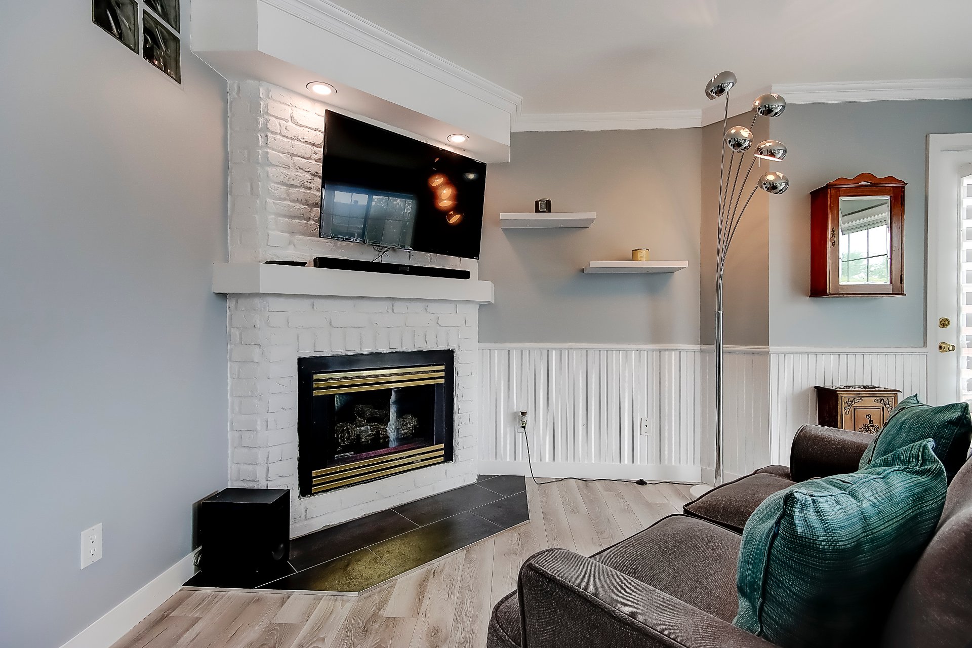 Photo - Salon