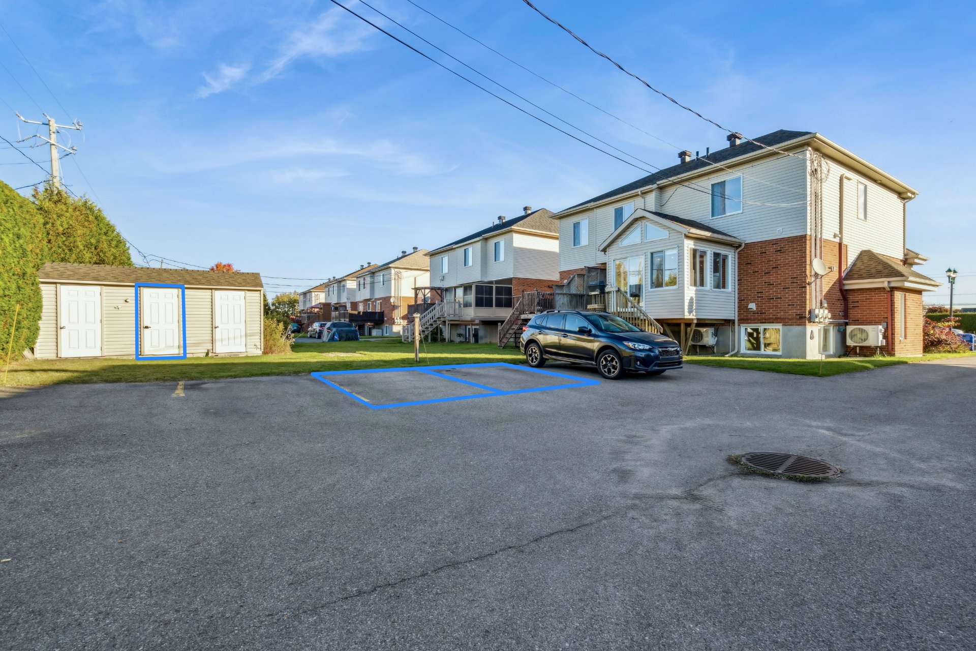 Photo - Stationnement