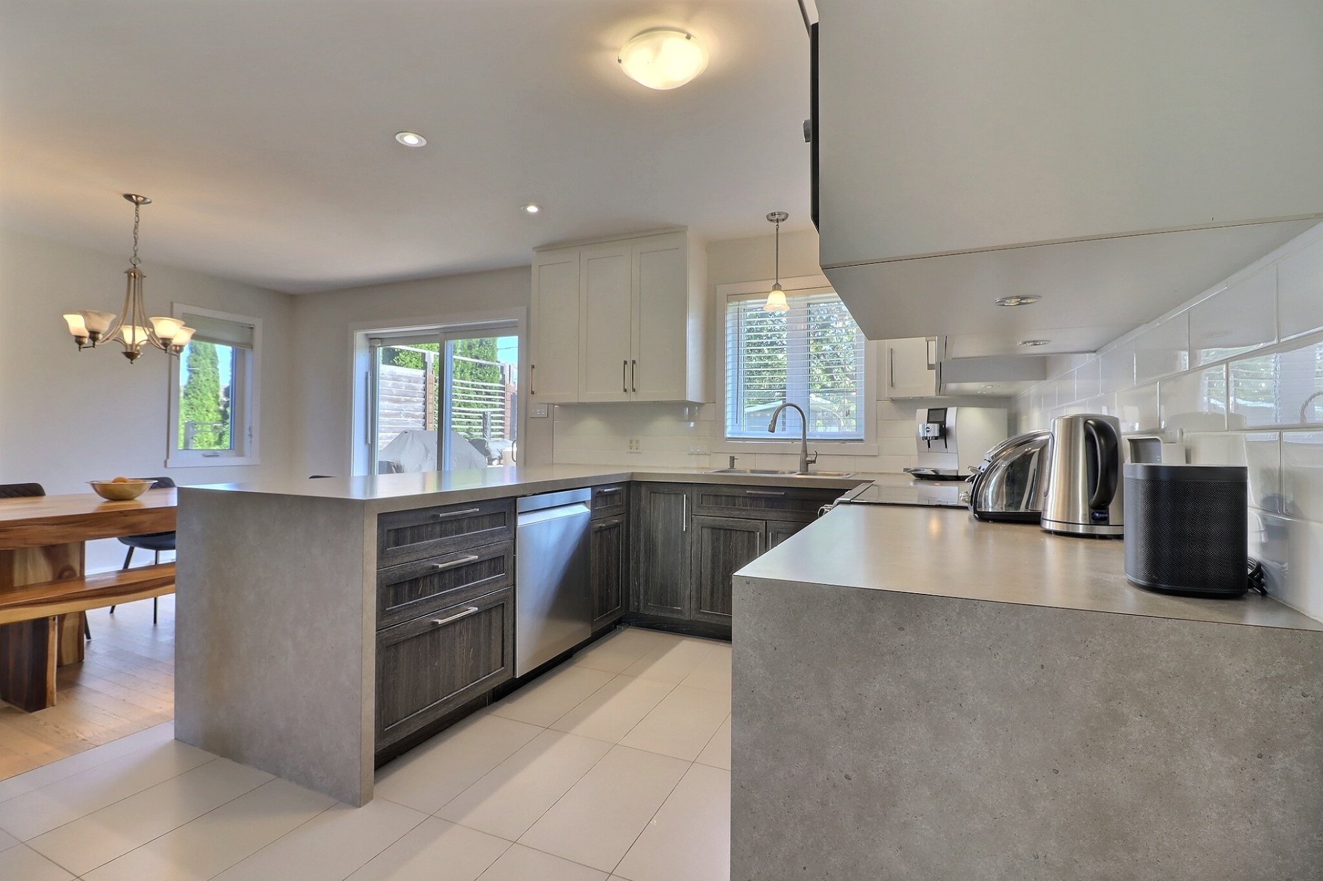 Photo - Kitchen
