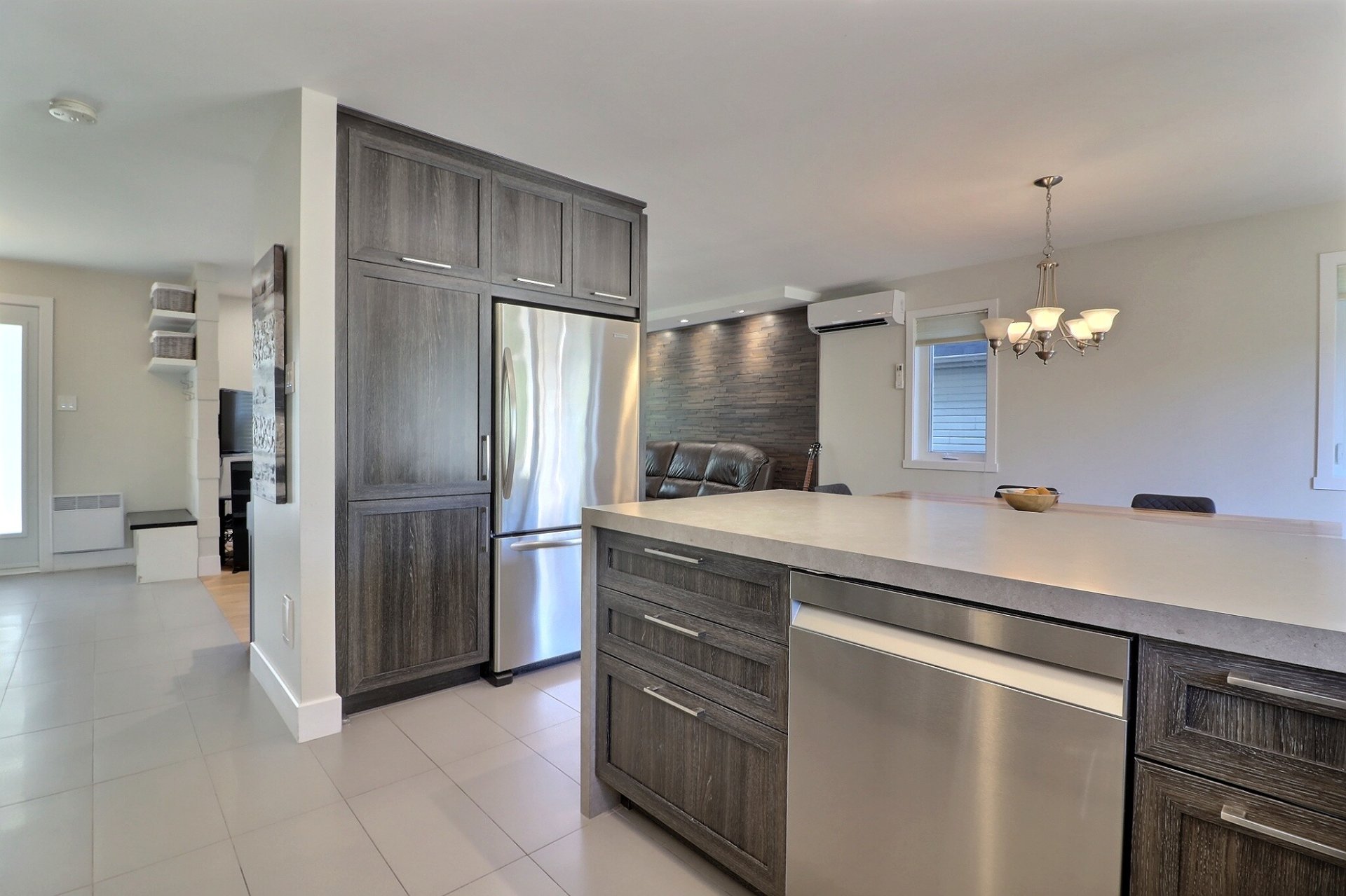 Photo - Kitchen