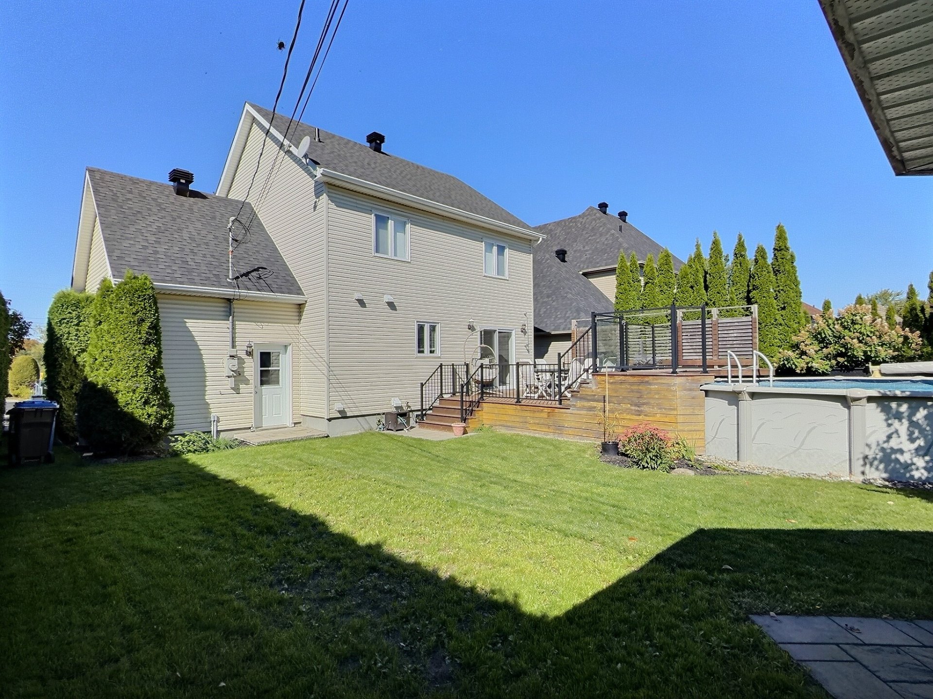 Photo - Backyard