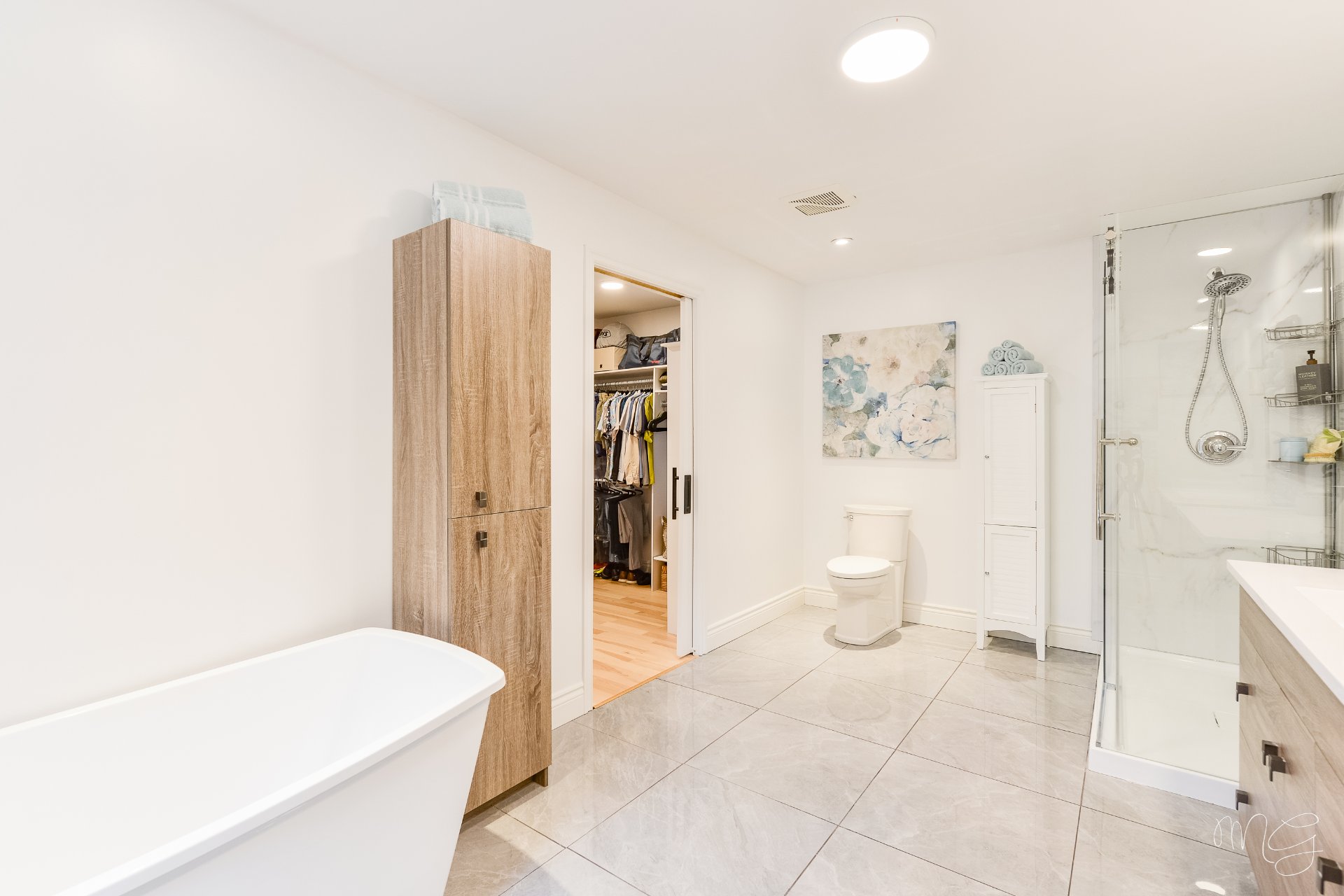 Salle de bains attenante à la CCP