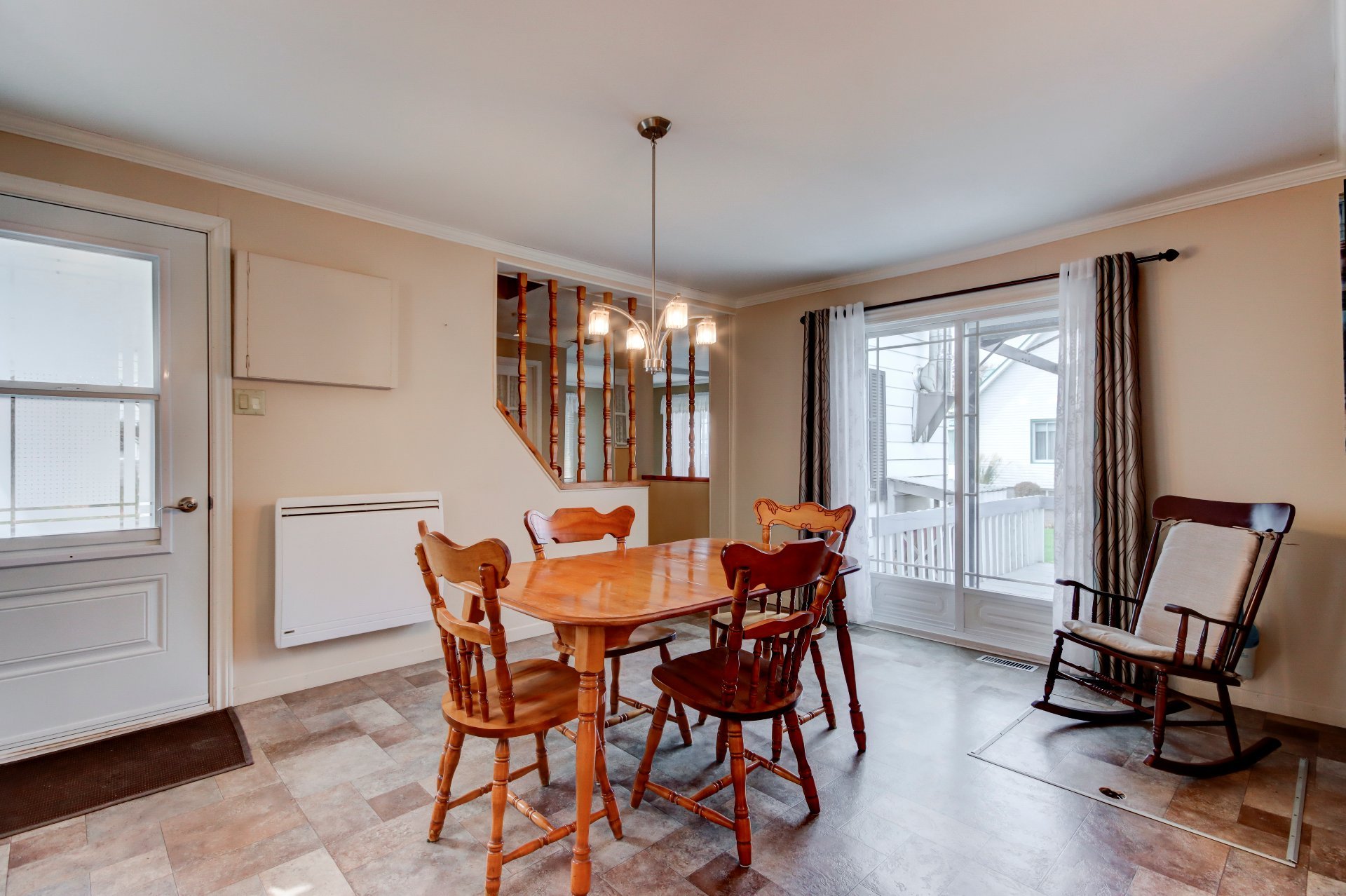 Photo - Salle à manger