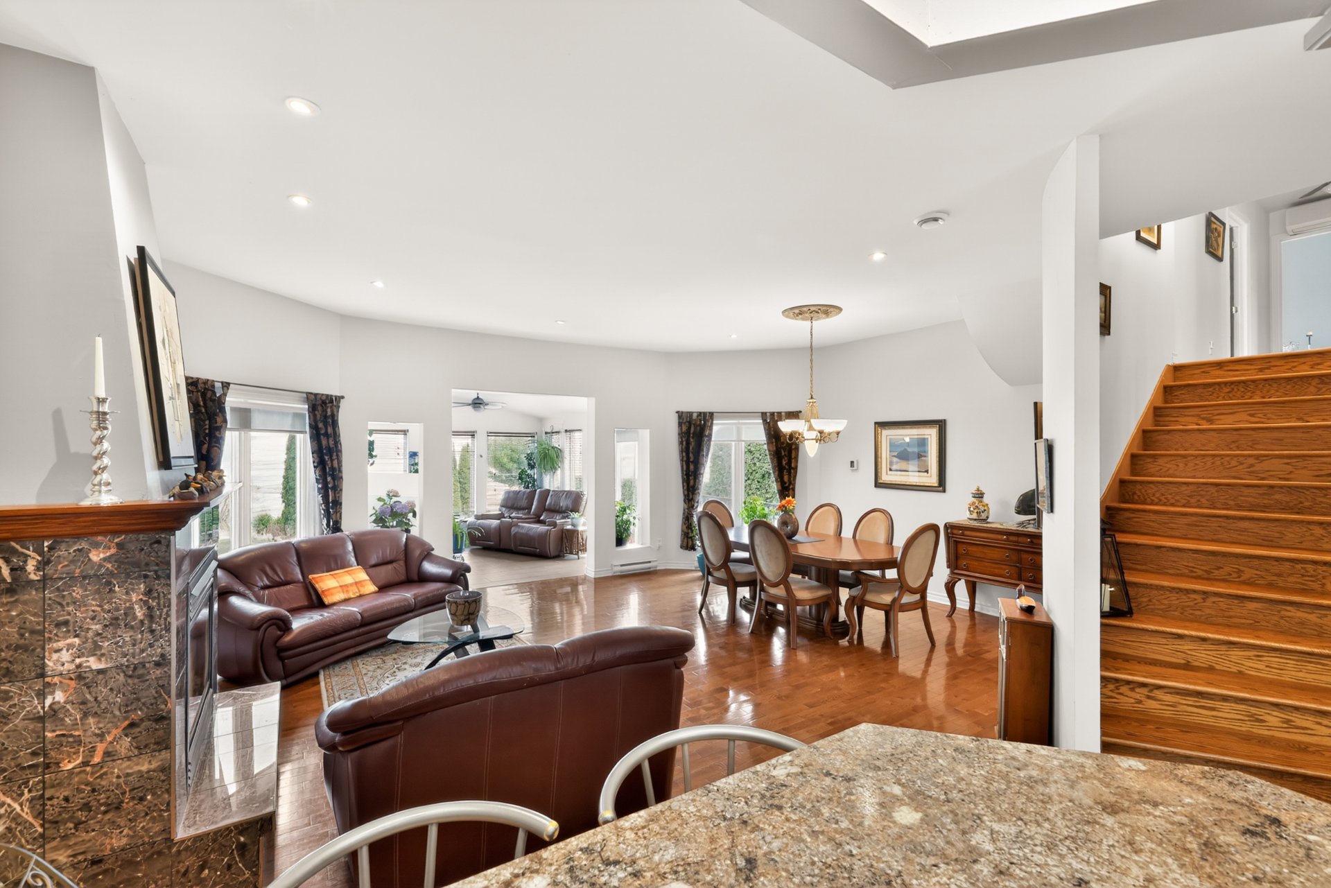 Photo - Overall View