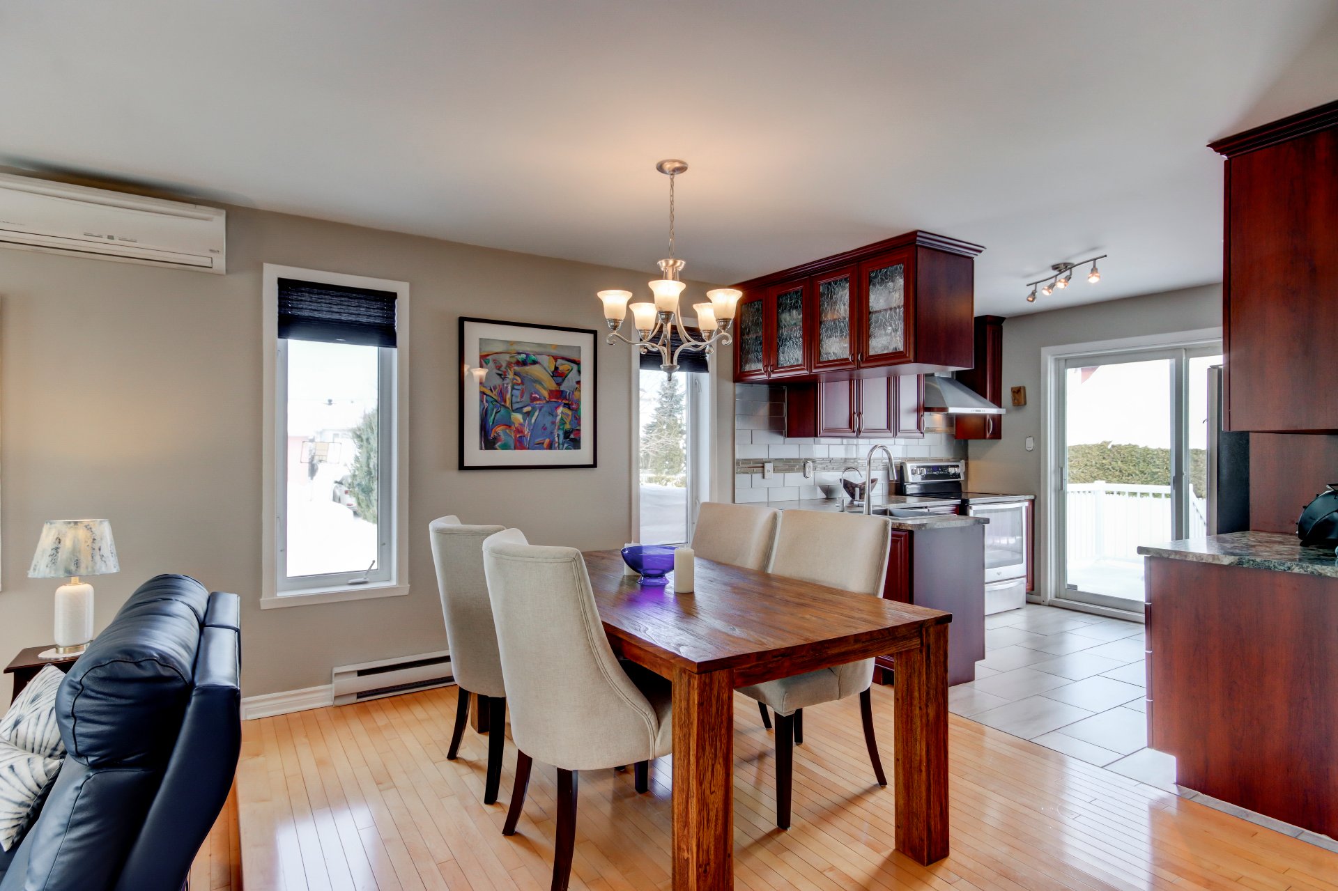 Photo - Dining room