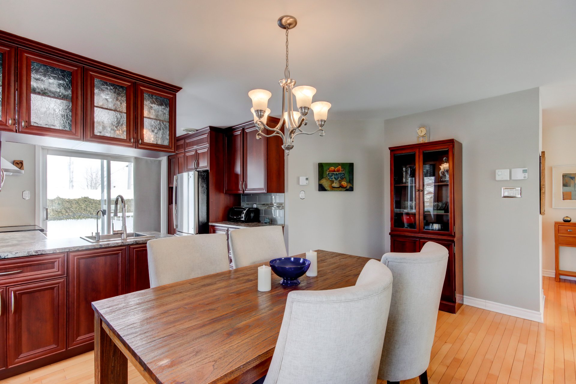 Photo - Dining room