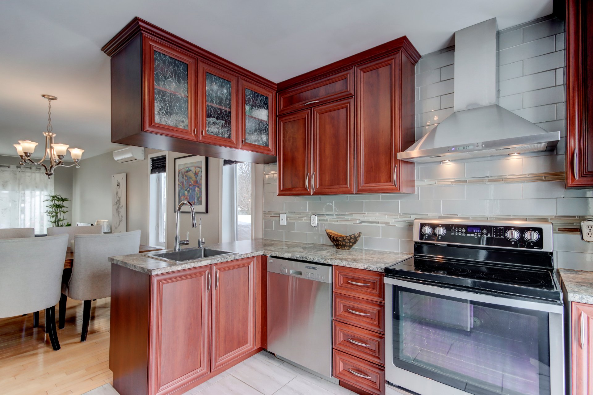 Photo - Kitchen