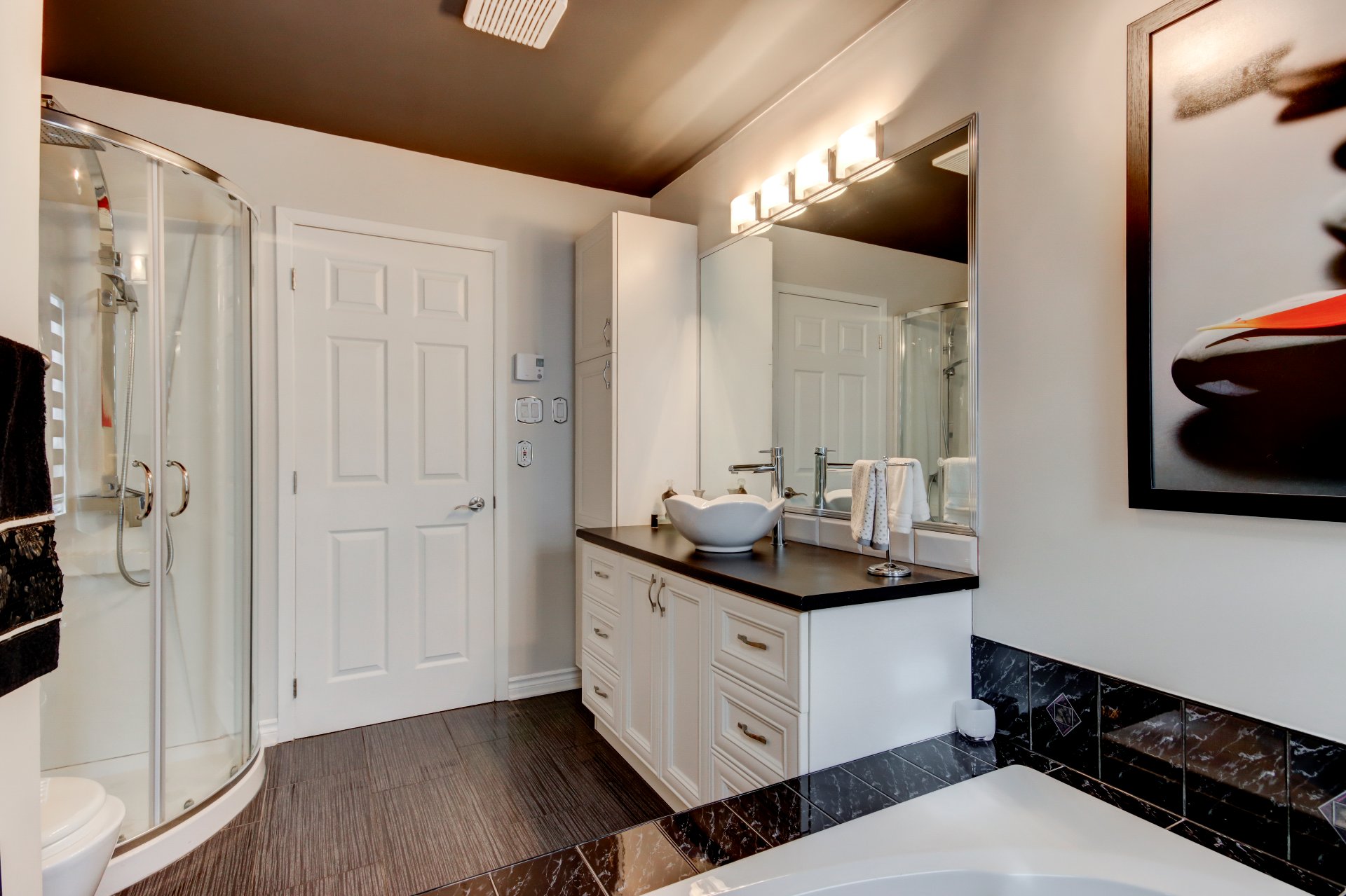 Photo - Bathroom