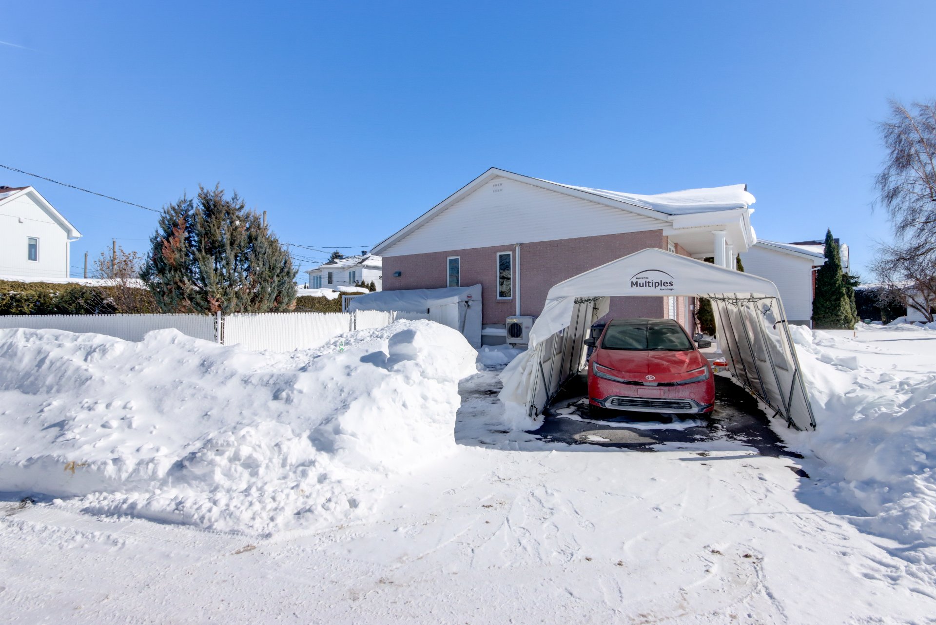 Photo - Parking