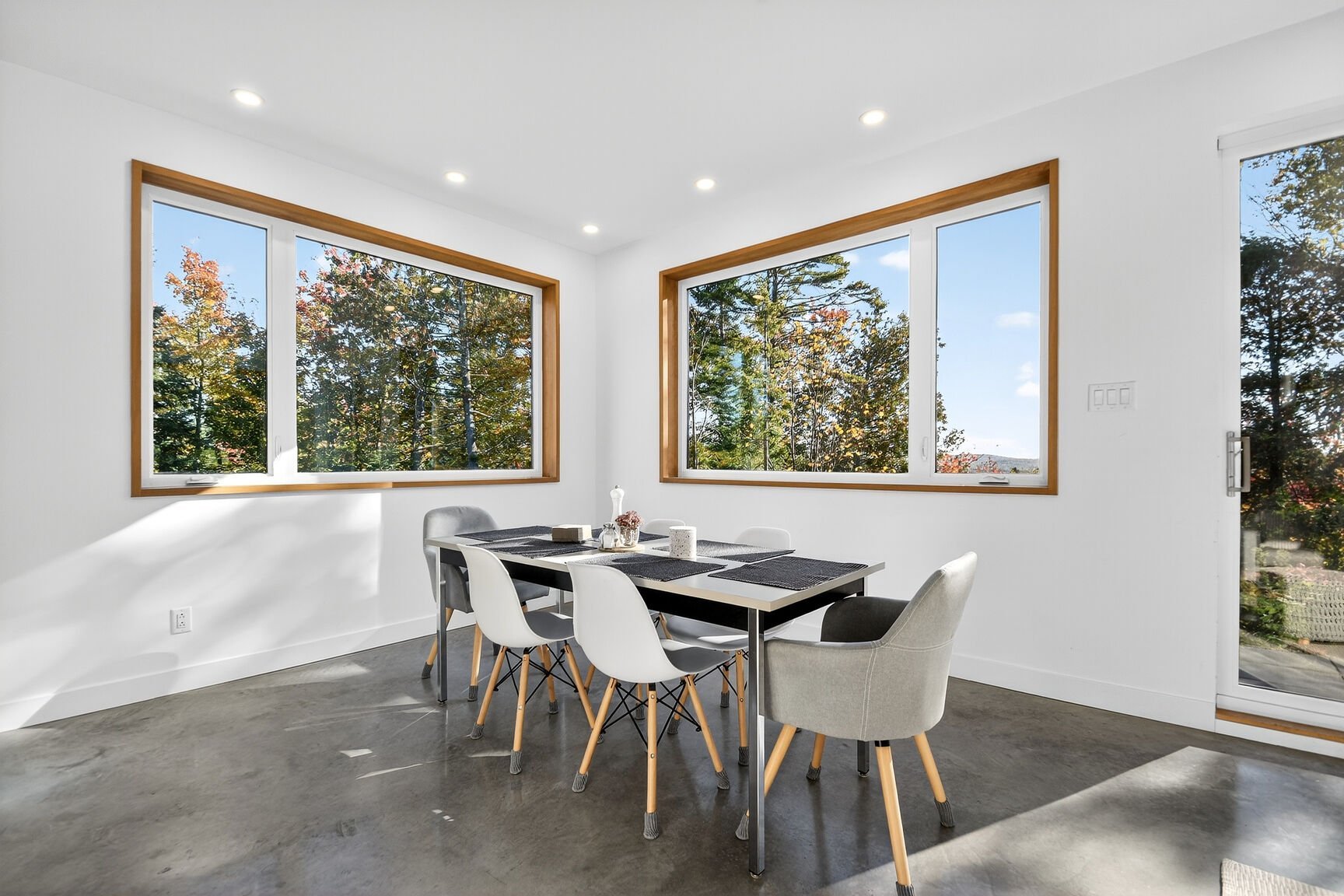 Photo - Salle à manger